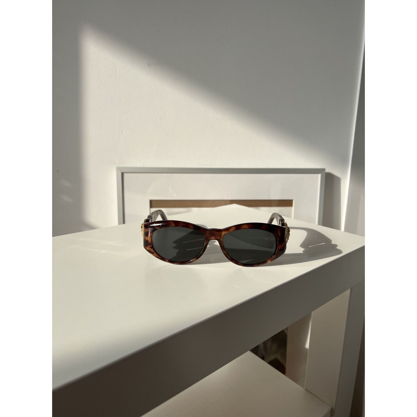 Versace Vintage gianni versace medusa logo mod 424 gold sunglasses Size ONE SIZE - 3 Thumbnail