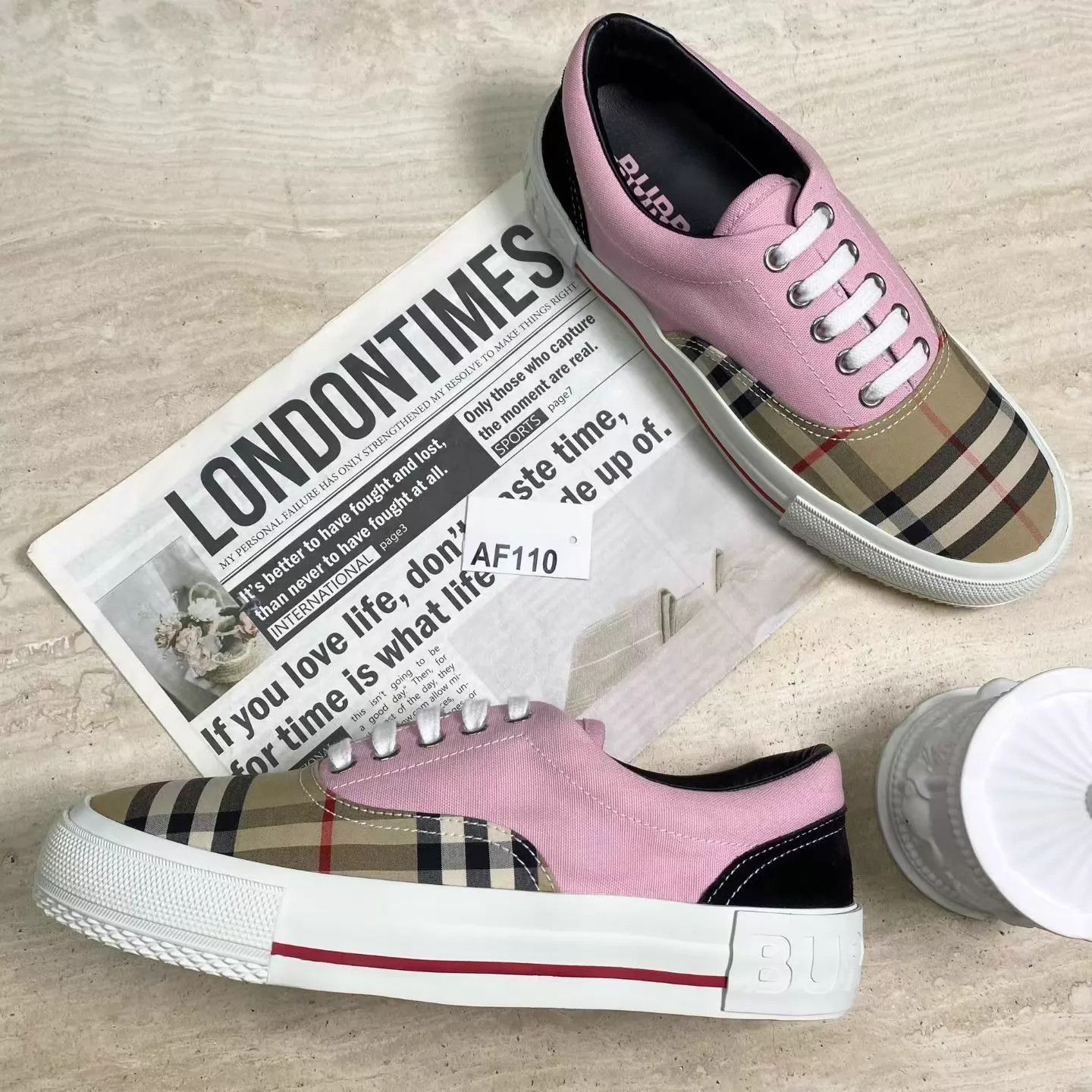 Burberry Burberry Check Low-Top Sneaker Women's 37.5 New Size US 7 / IT 37 - 2 Thumbnail