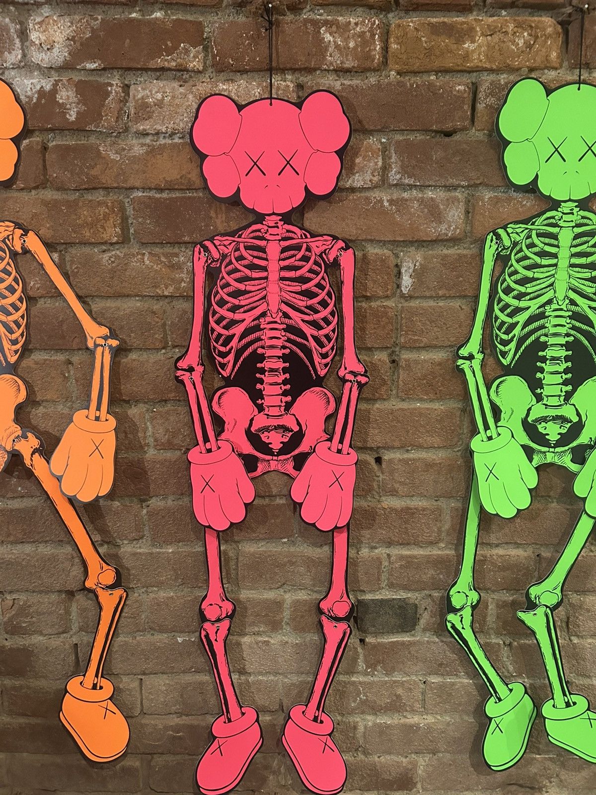 Original Fake ORNAMENT SKELETON HALLOWEEN KAWS OriginalFake - Yahoo!オークション 3体セット オーナメント ハロウィン Kaws キーホルダー・アクリルキーホルダー