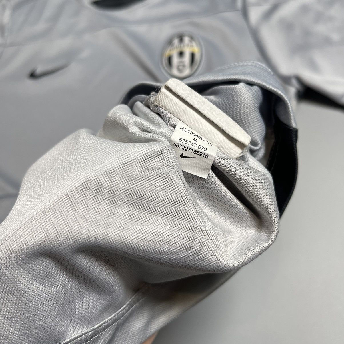 Nike × Vintage JUVENTUS NIKE 2013/2014 FOOTBALL SOCCER TRAINING JERSEY Size US M / EU 48-50 / 2 - 11 Thumbnail