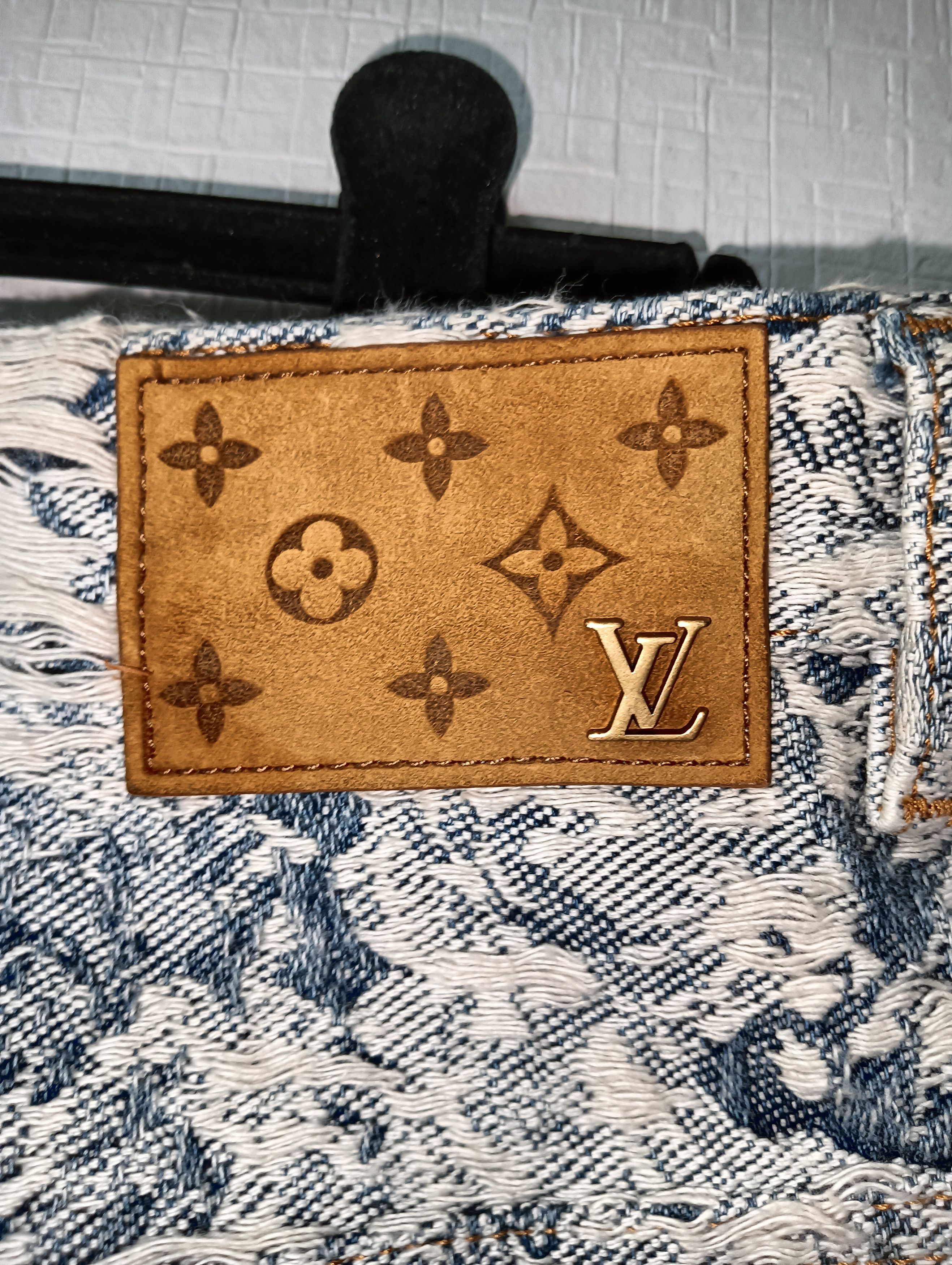 Louis Vuitton Floral Denim Carpenter Shorts Size US 33 - 5 Thumbnail