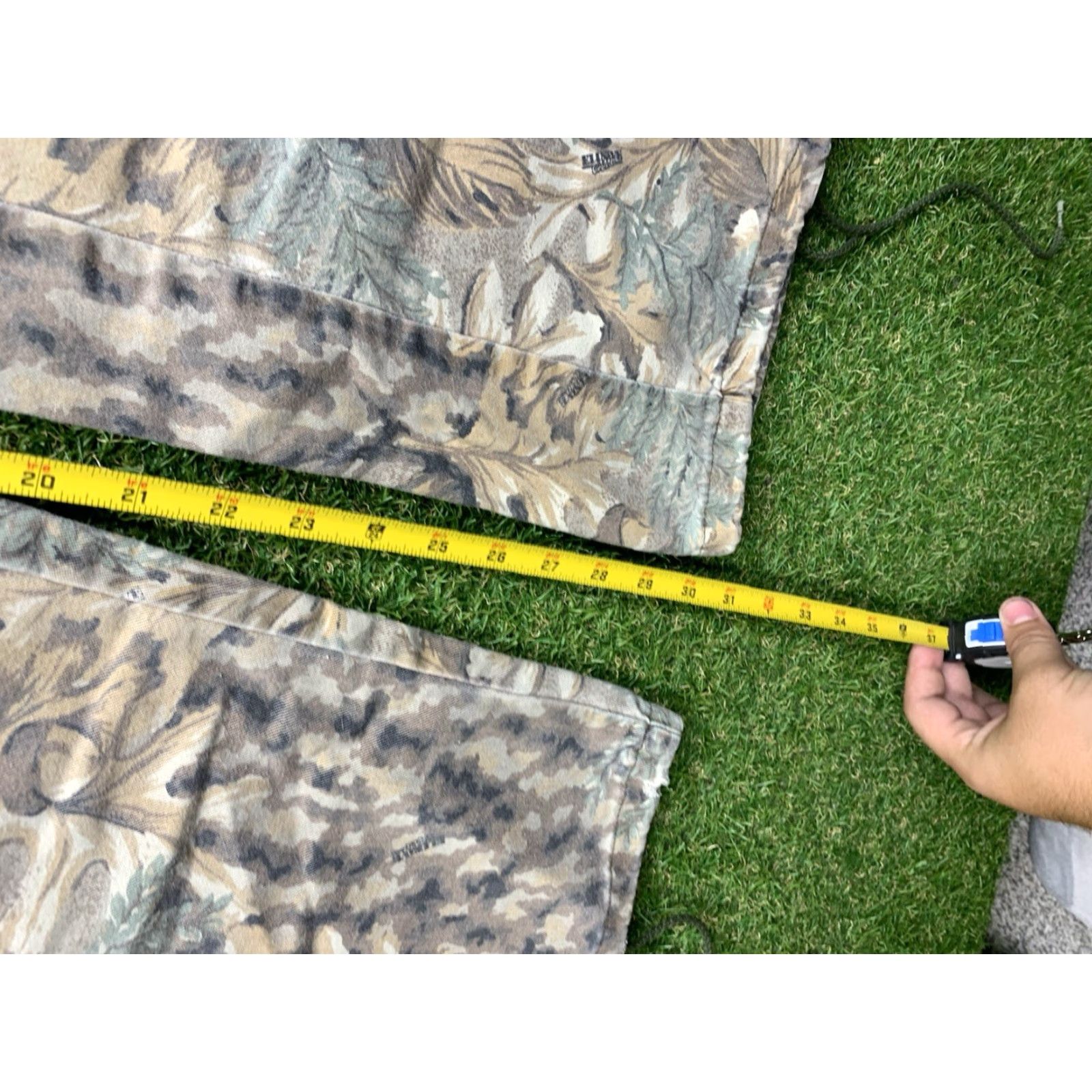 Vintage VINTAGE Liberty USA Realtree Treebark Camo Pants Mens 38x31 Camouflage 5-Pocket Cargo Straight Washed Cotton USA Hunting Outdoors 90s Modern Mens Size US 38 / EU 54 - 4 Thumbnail