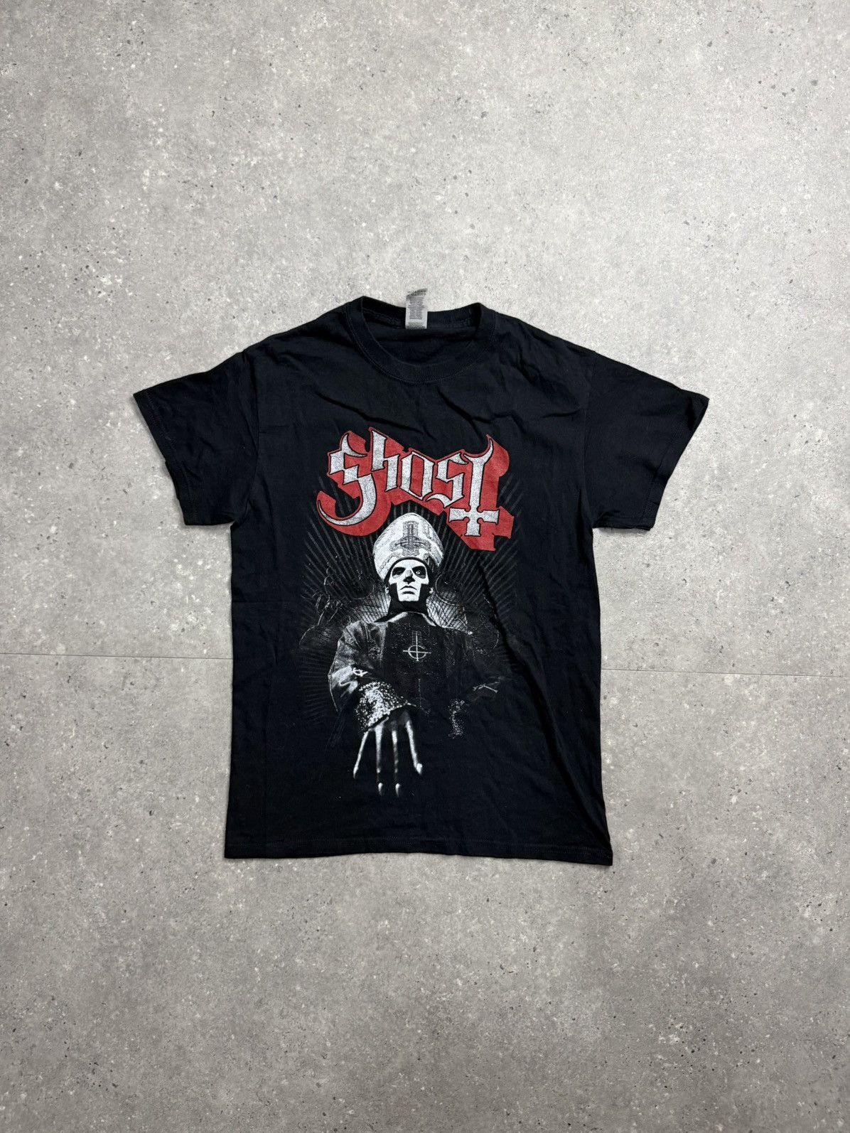Gildan Ghost Papa Emeritus Black Band Tee Graphic Shirt Size S Size US S / EU 44-46 / 1 - 1 Thumbnail
