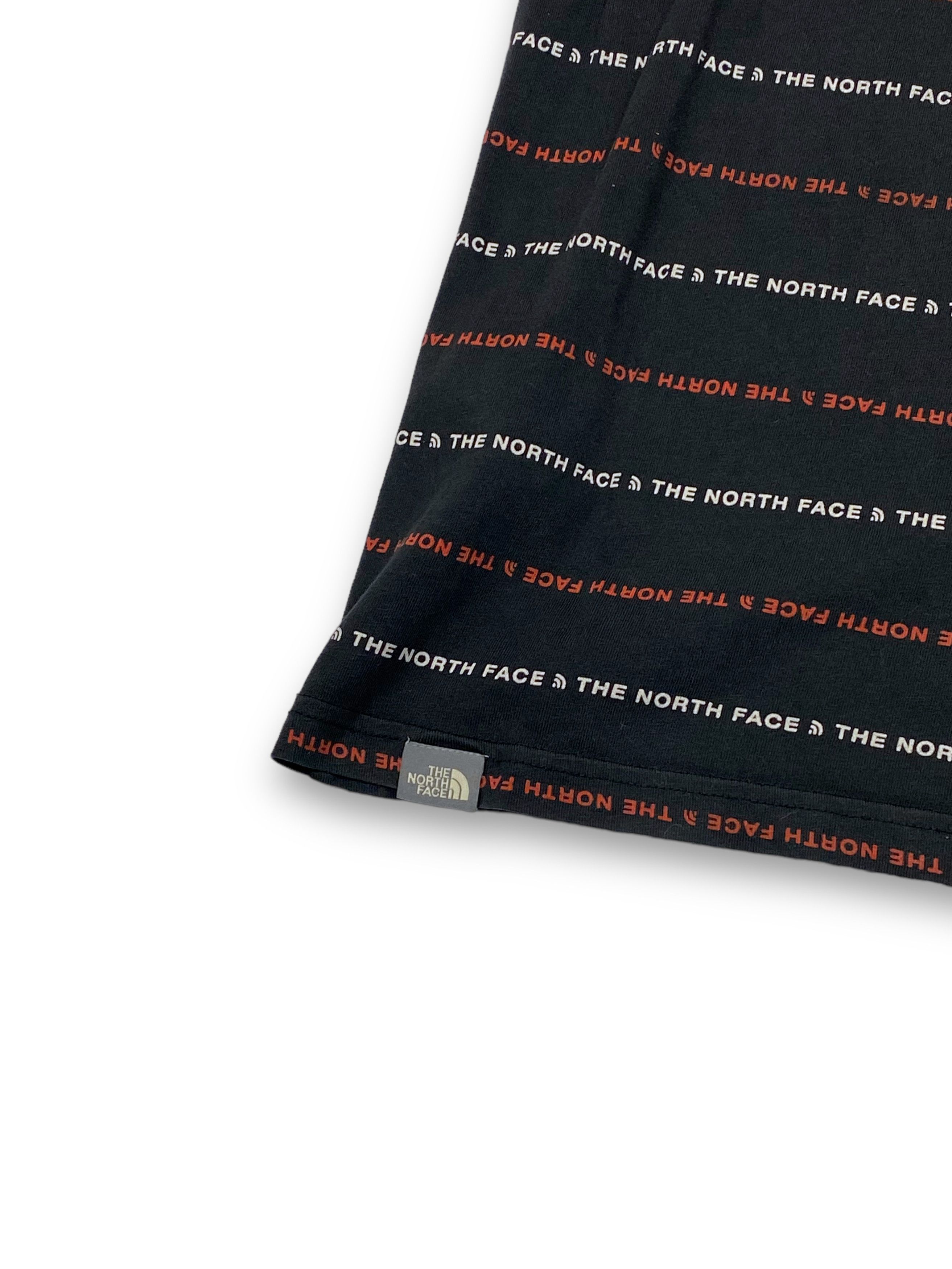 The North Face Vintage THE NORTH FACE Monogram Black Faded T-Shirt M782 Size US S / EU 44-46 / 1 - 5 Thumbnail