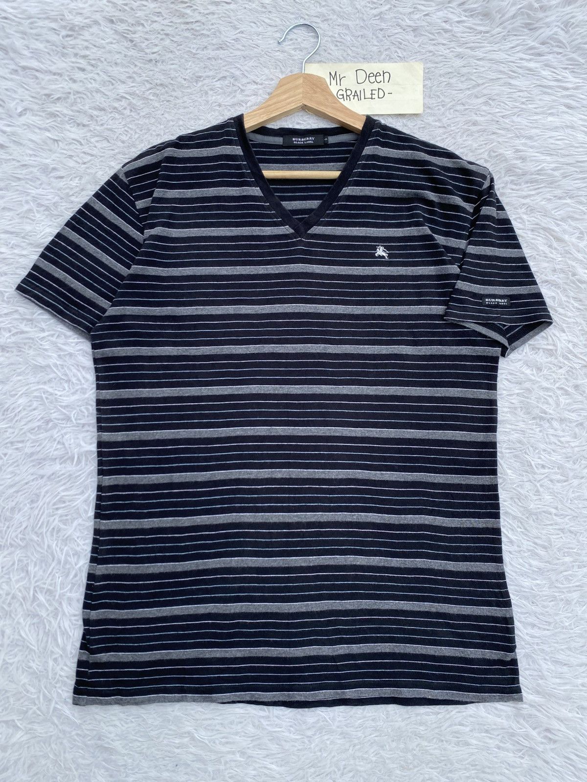 Burberry Rare Burberry Stripes V Neck Tshirt Size US M / EU 48-50 / 2 - 2 Thumbnail