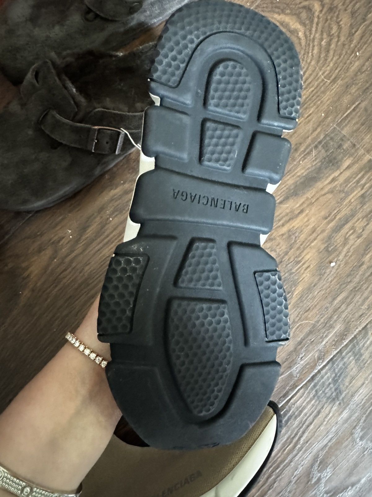 Balenciaga Balenciaga Knit Sneakers Size US 8 / EU 41 - 10 Thumbnail