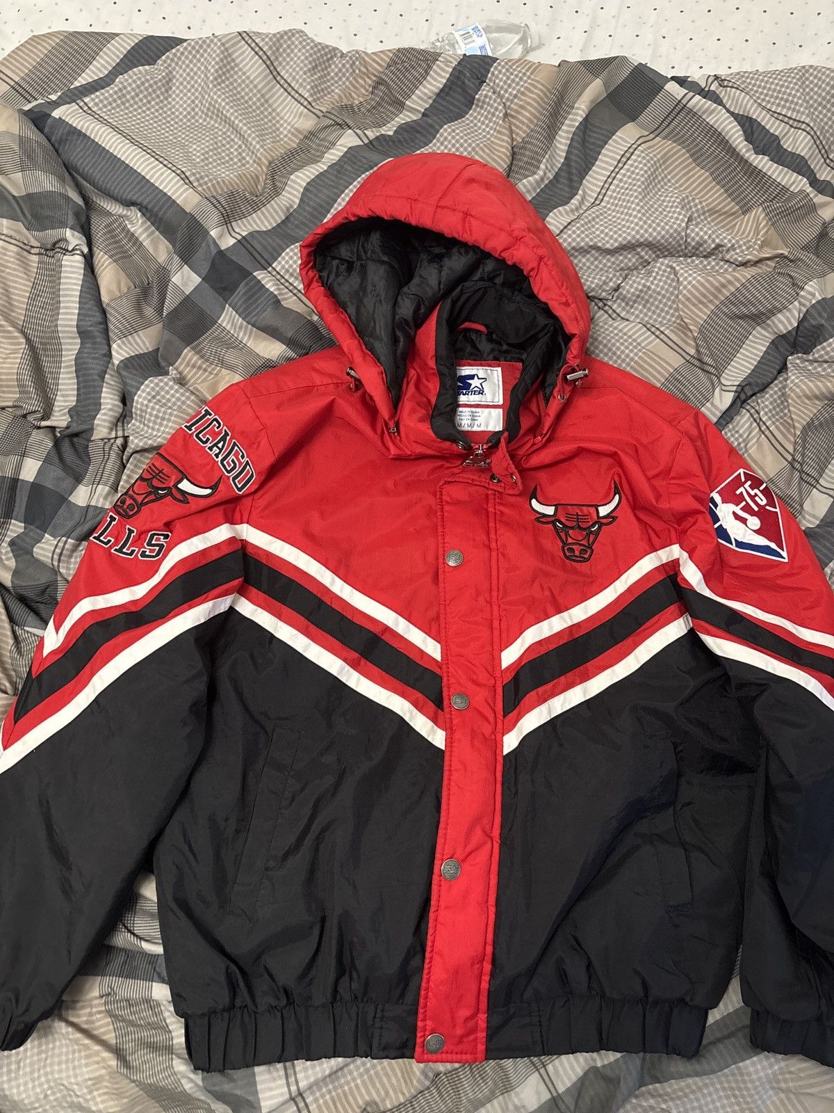Starter × Vintage NBA 75th Anniversary Starter Chicago Bulls Zip Up Jacket Size US M / EU 48-50 / 2 - 1 Thumbnail