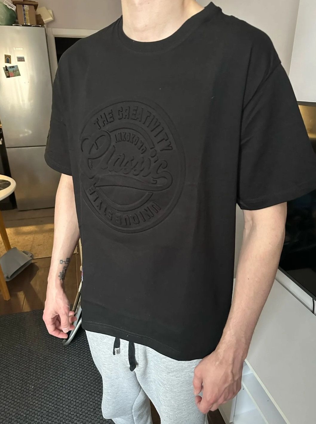 Japanese Brand Classic Street Style 3D Stamp Print Boxy Tee Size US XL / EU 56 / 4 - 3 Thumbnail