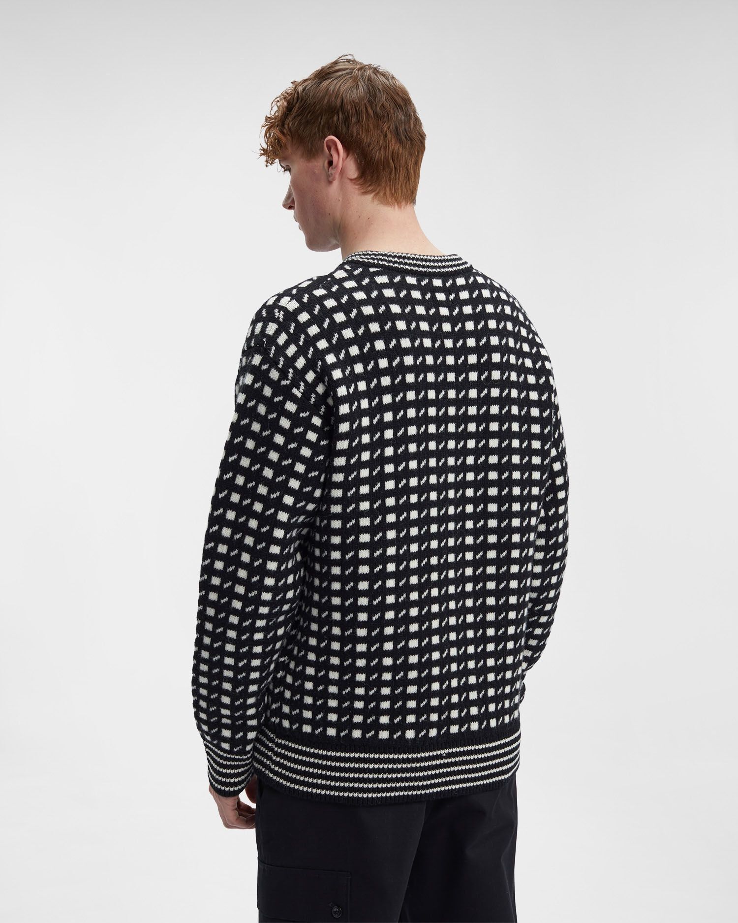 C.P. Company o1y1224 Crewneck Sweater in Black/White Size US M / EU 48-50 / 2 - 3 Thumbnail