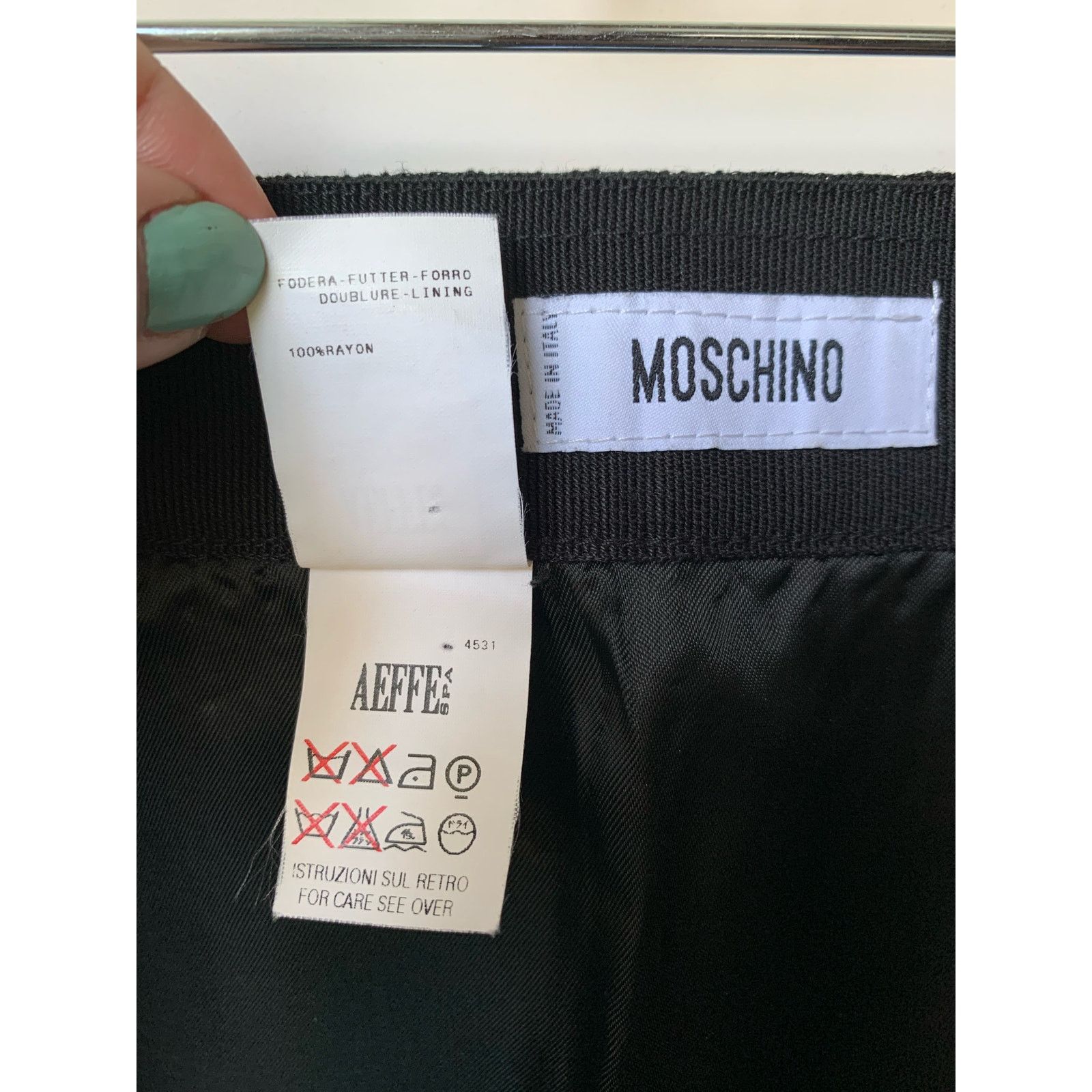 Moschino Moschino Red and Black Checkered Like Print Wool Mini Skirt Size 34" / US 12 / IT 48 - 8 Thumbnail