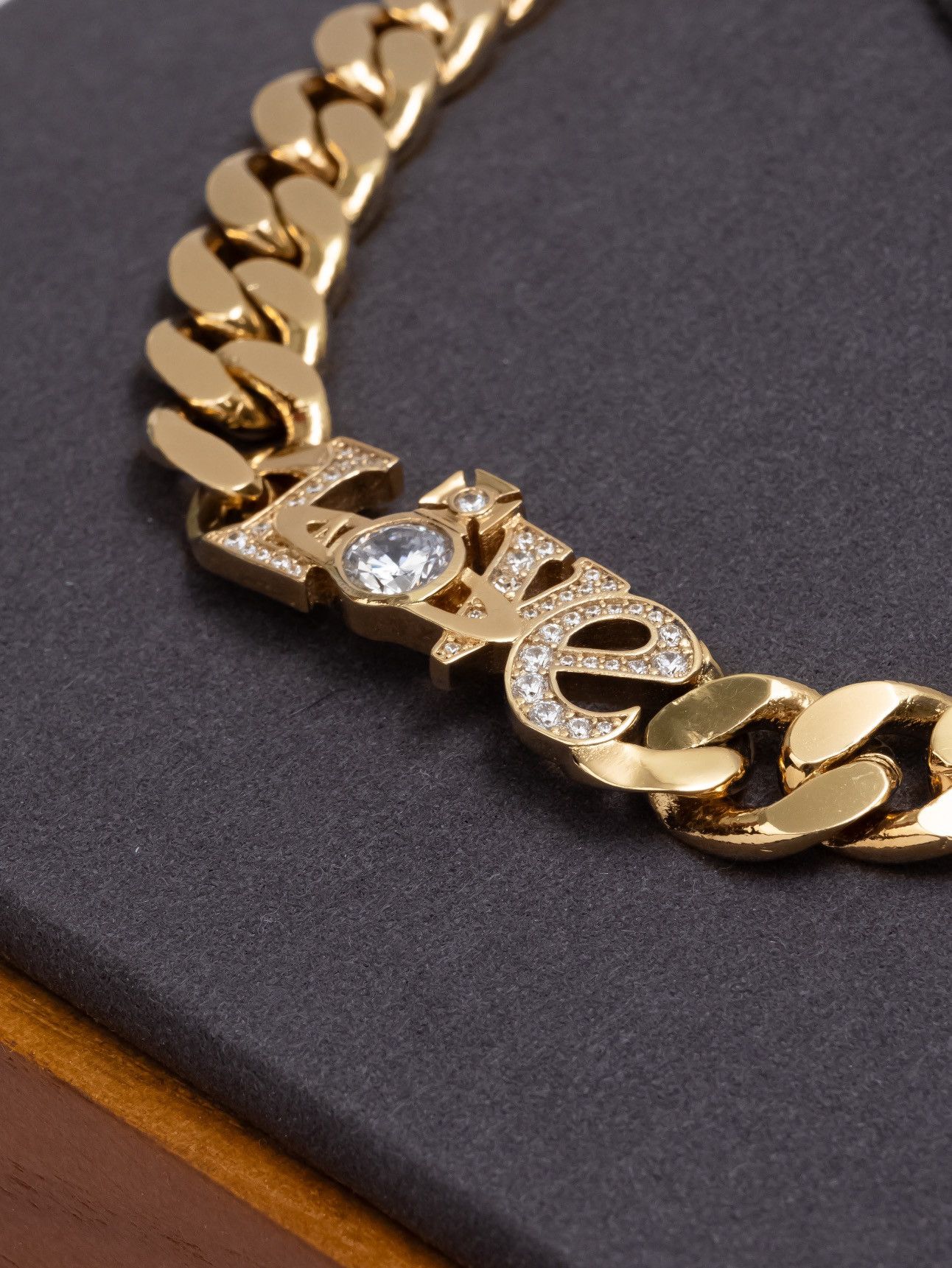 Vivienne Westwood Vivienne Westwood Necklace Size ONE SIZE - 7 Thumbnail