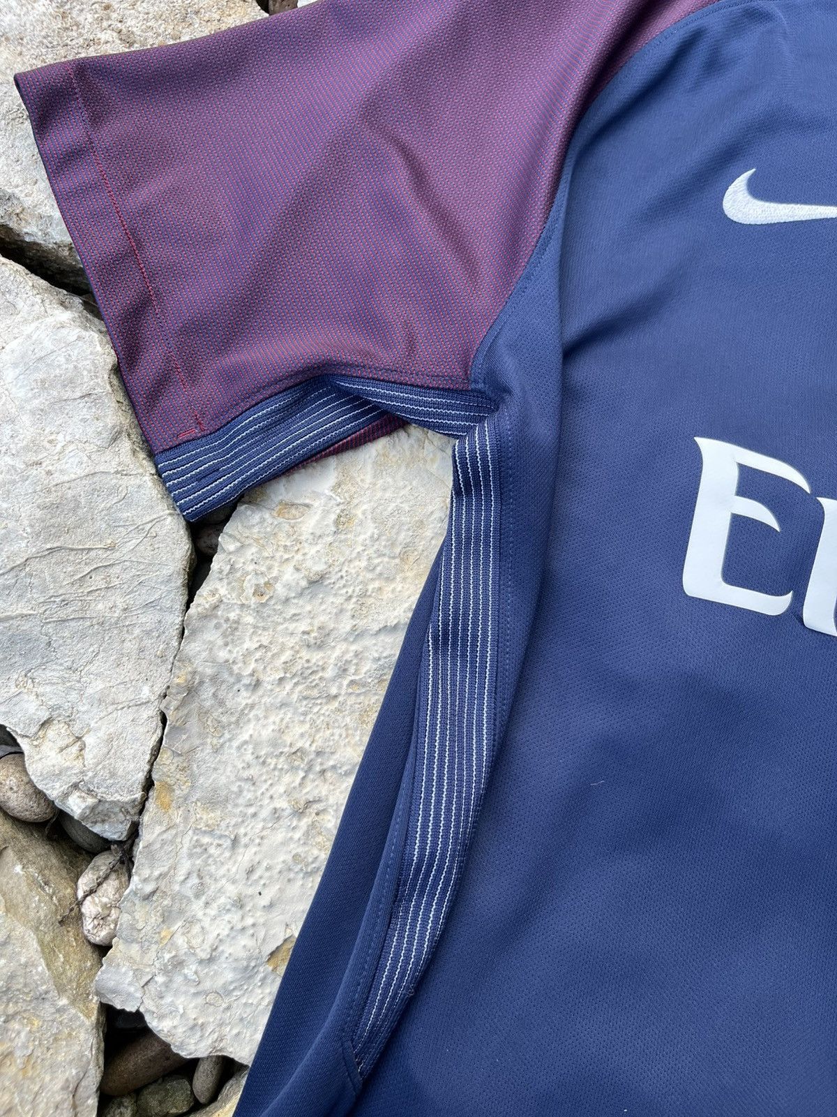 Nike Nike PSG Paris Saint Germain 2017/2018 soccer jersey t-shirt Size US XL / EU 56 / 4 - 12 Thumbnail