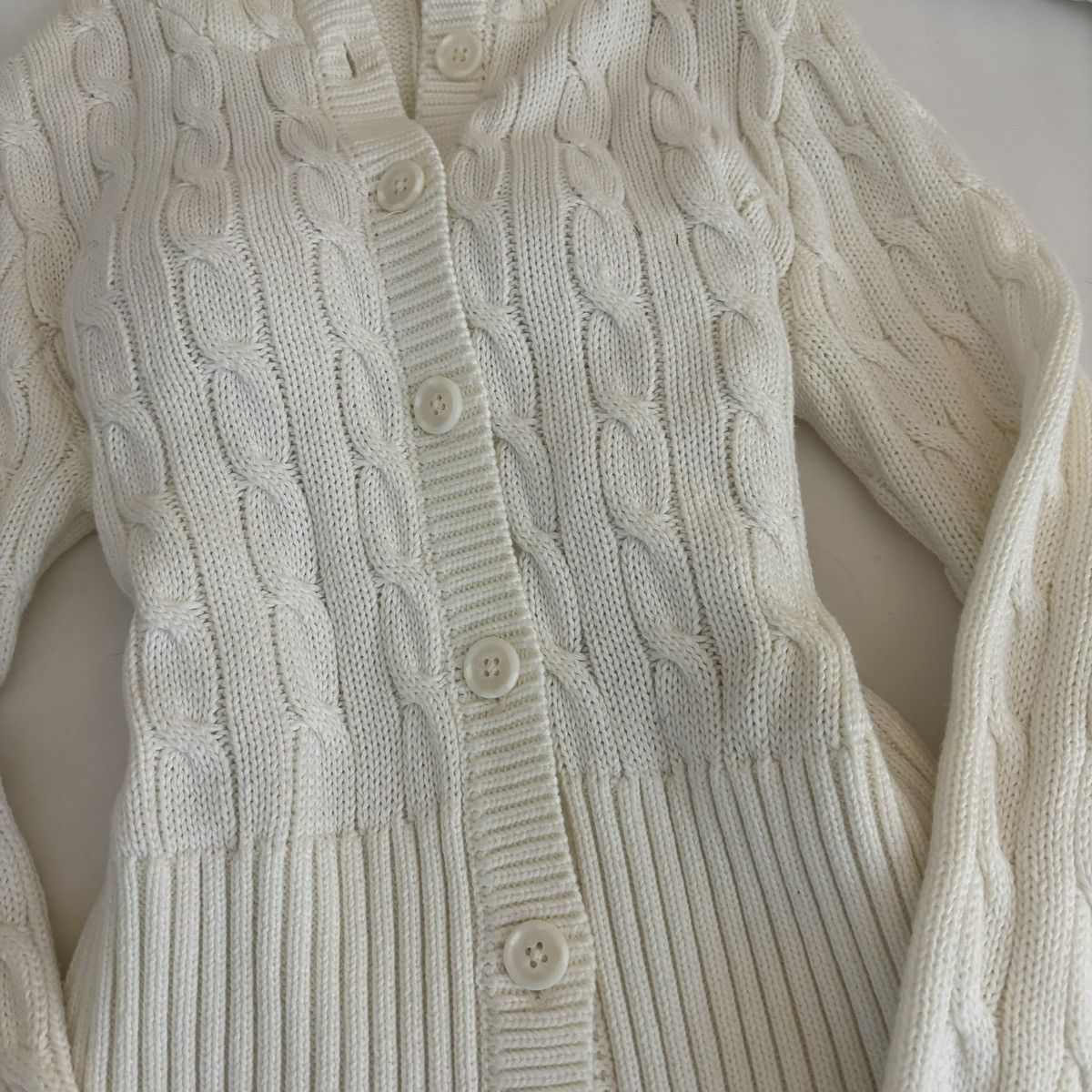 Brandy Melville John Galt White Cable Knit Button Down Hooded Sweater Size ONE SIZE - 2 Thumbnail