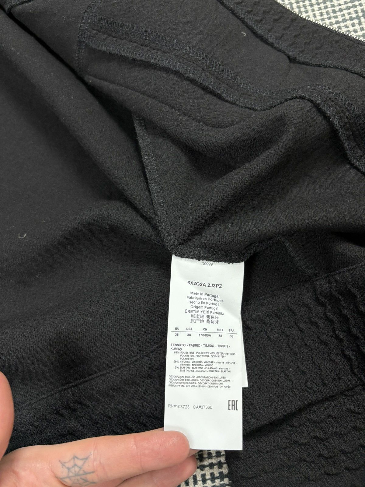 Armani Emporio Armani zip up wave knit jacket cropped designer Size XS / US 0-2 / IT 36-38 - 6 Thumbnail