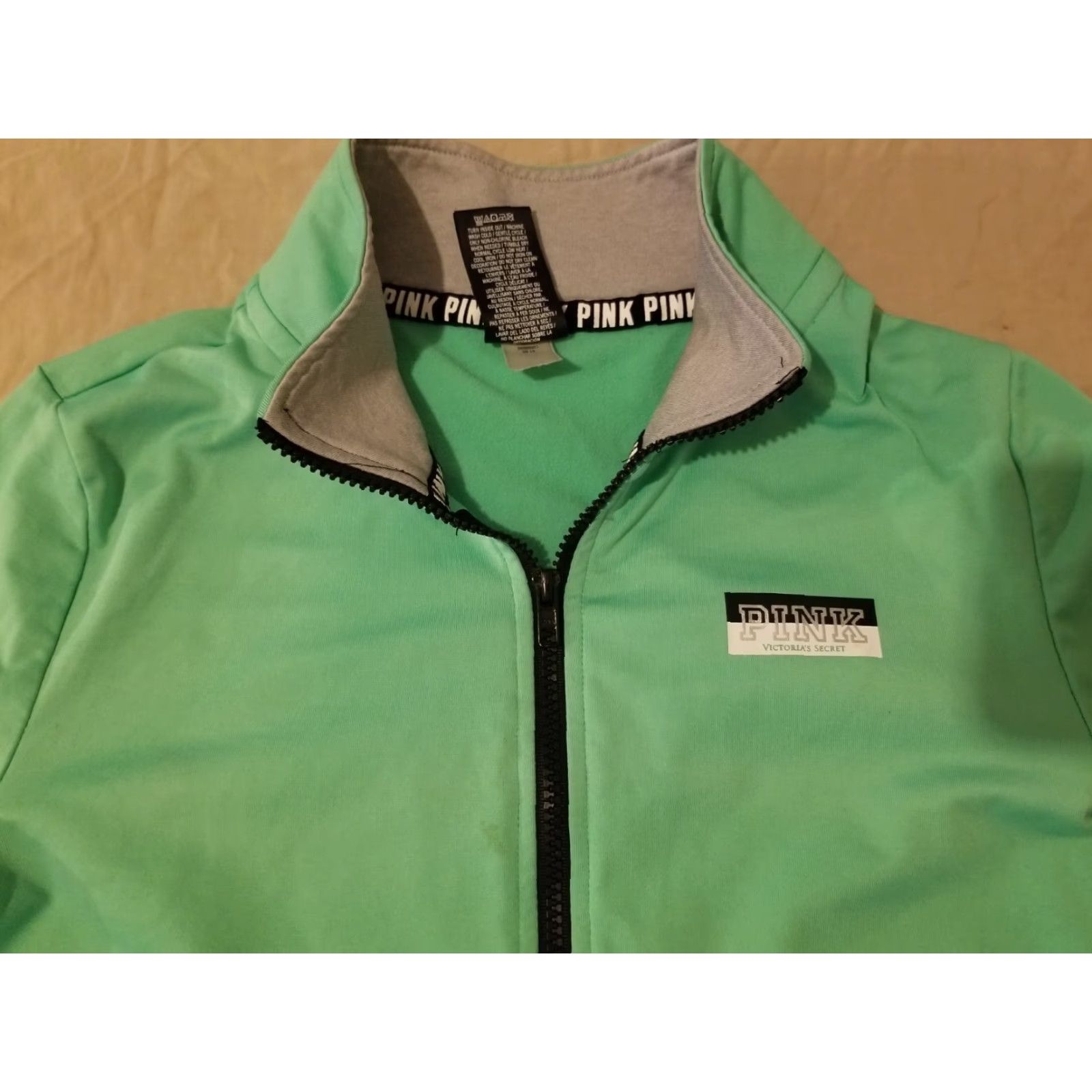 Victoria's Secret Womens Victoria's Secret Pink Half Zip Sweater S Small Green Athletic Sweatshirt Zip Pattern Victoria Size S / US 4 / IT 40 - 2 Thumbnail