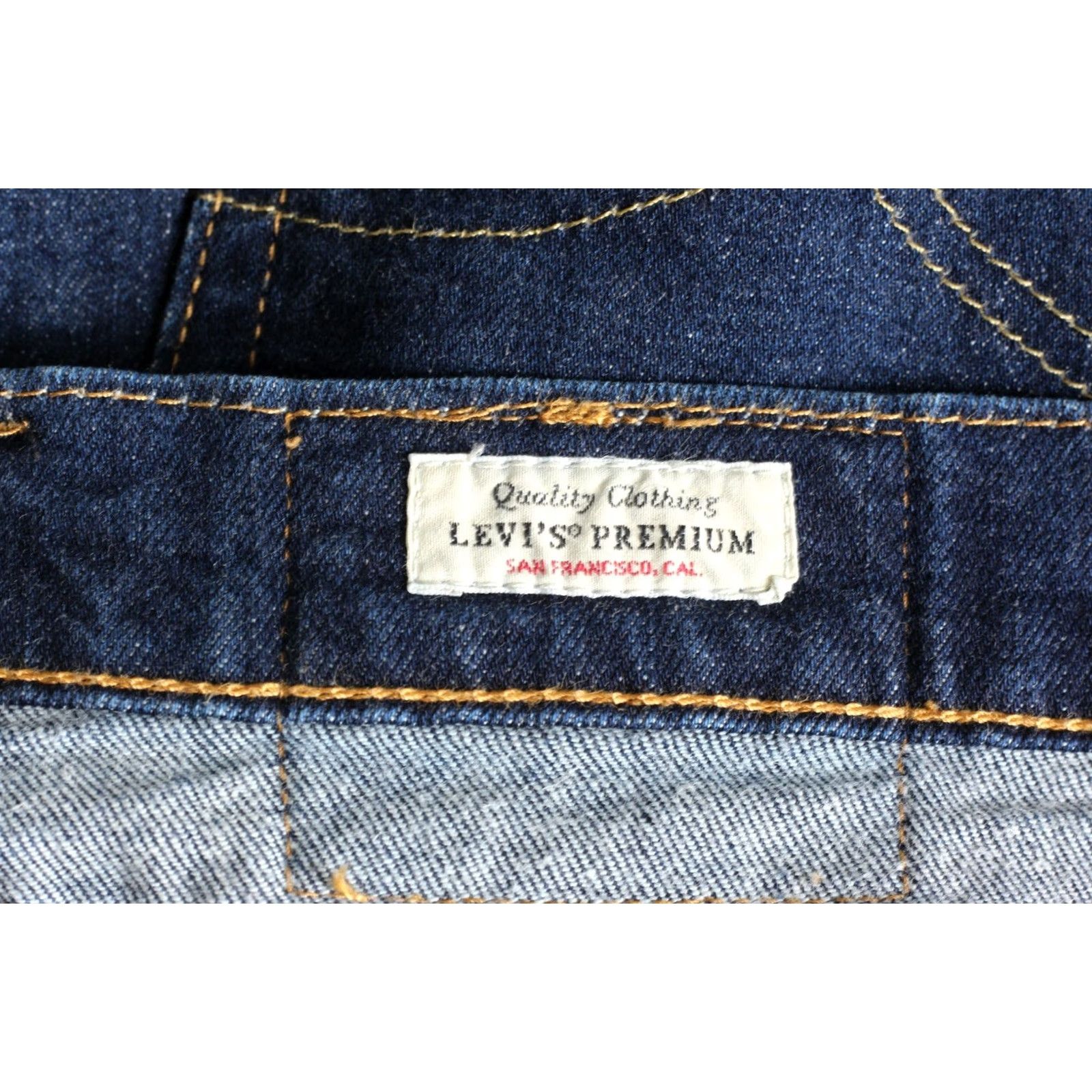 Levi's VINTAGE? No. Levi’s 512 PREMIUM Big E Stretch Slim Tapered Jeans Men 32W 29" Inseam DZ6595 Blue Denim Slim 5-Pocket Rise Mid 10-12in Mens Size US 32 / EU 48 - 7 Thumbnail