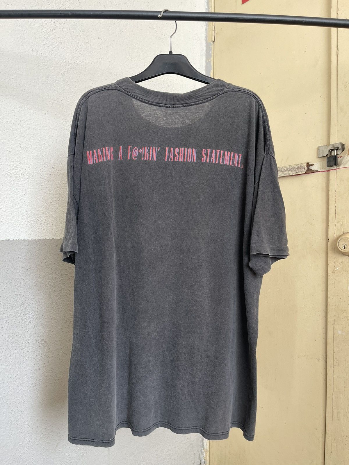 Vintage Vintage 1992 Guns N Roses Fashion Statement Faded Tee Size US XL / EU 56 / 4 - 2 Thumbnail