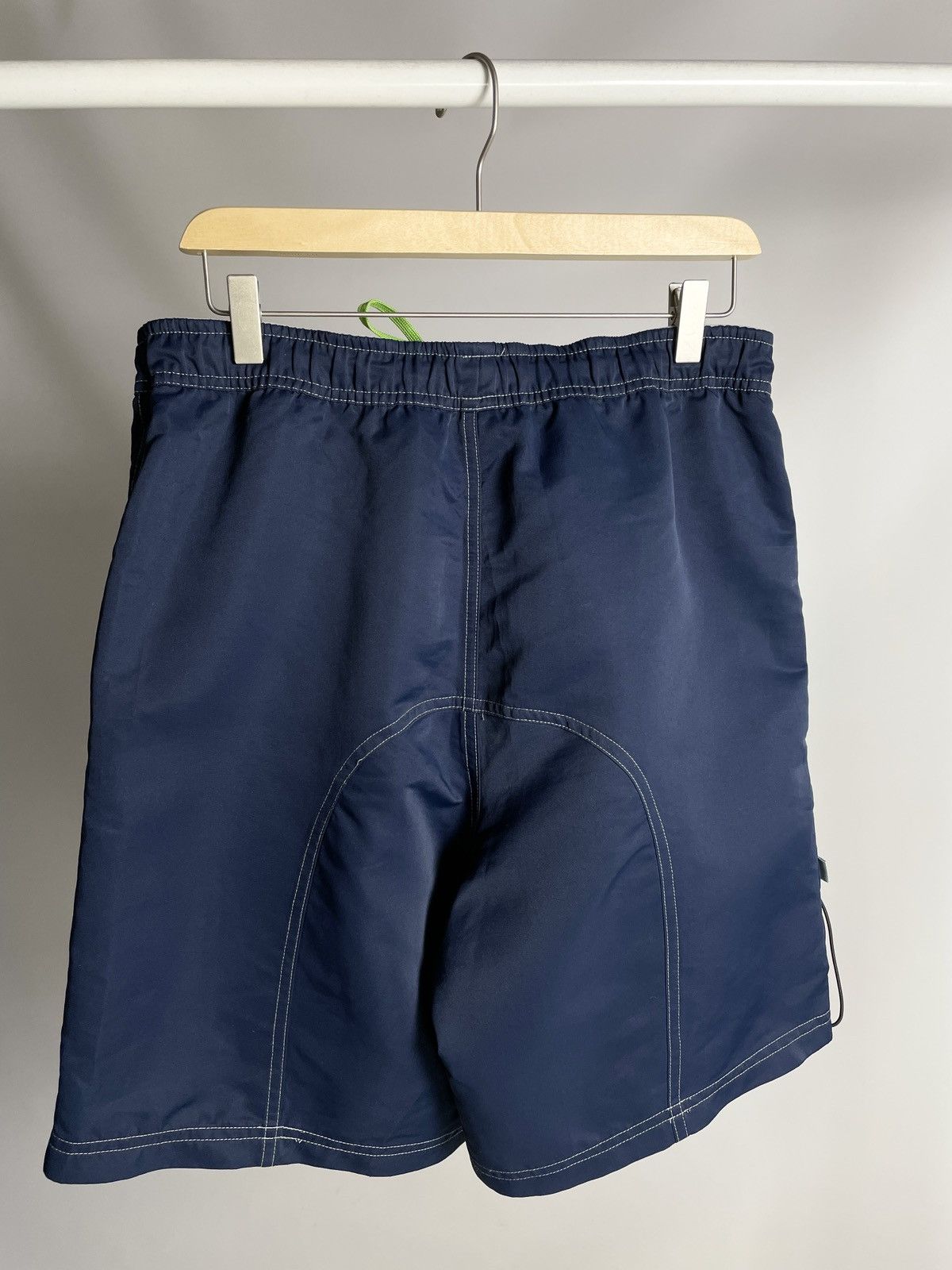 Nike VINTAGE 🐢 Nike Air max nylon pocket cargo tracking shorts Size US 32 / EU 48 - 8 Thumbnail