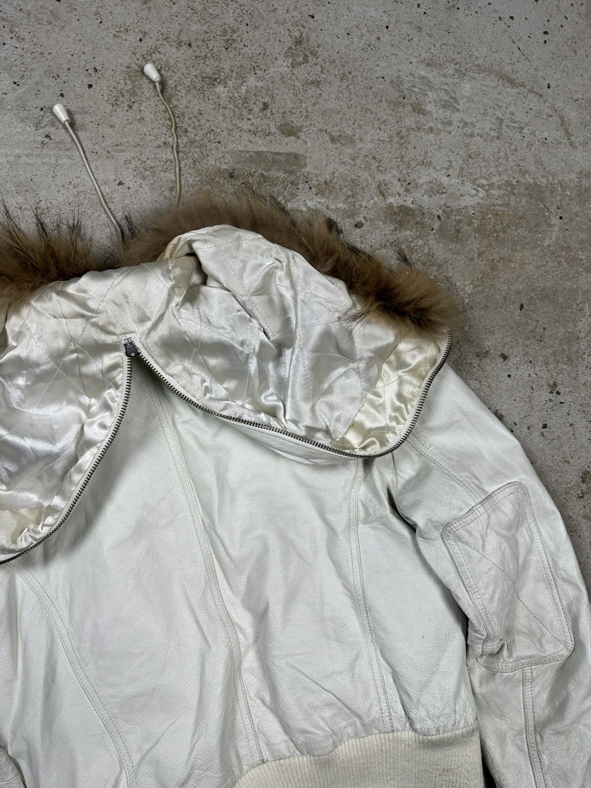 Japanese Brand Vintage Y2K N2B Leather Bomber Racoon Fur Jacket Flyers Size US S / EU 44-46 / 1 - 19 Thumbnail