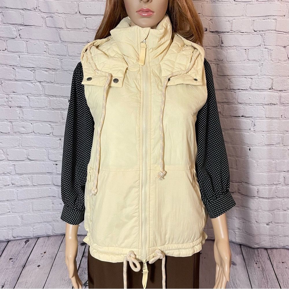 Free People New Free People Care FP Round & Round Recycled Puffer Vest Size XS / US 0-2 / IT 36-38 - 9 Thumbnail