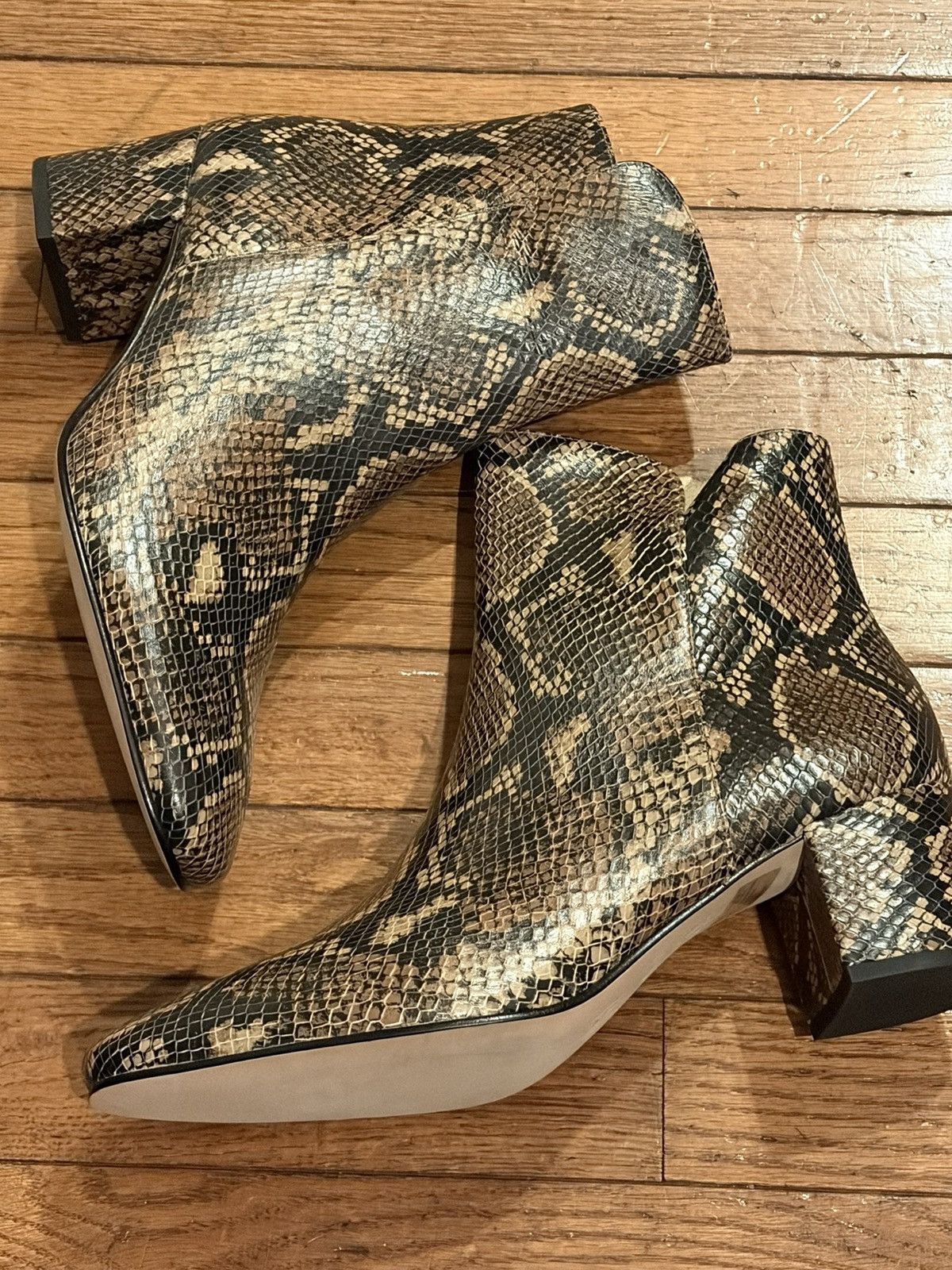 J.McLaughlin J Mclaughlin Boots 9..5 Aida Embossed Snake Skin Size US 9.5 / IT 39.5 - 3 Thumbnail