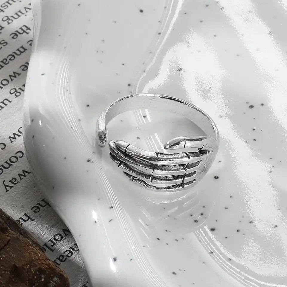 Jewelry × Vintage Men Jewelry Vintage Rock Vintage Creative Skeleton Hand Ring Size ONE SIZE - 3 Thumbnail
