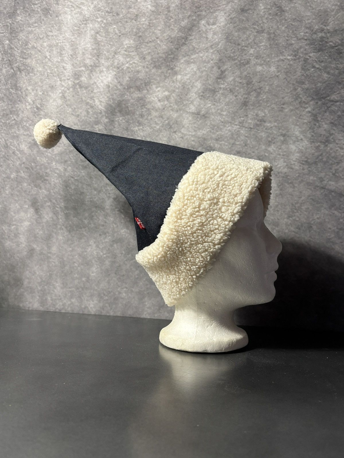 Levi's Levi's Santa Hat Red Tab Denim Silly Cap 2010s Pom Pom Elf Size ONE SIZE - 4 Thumbnail