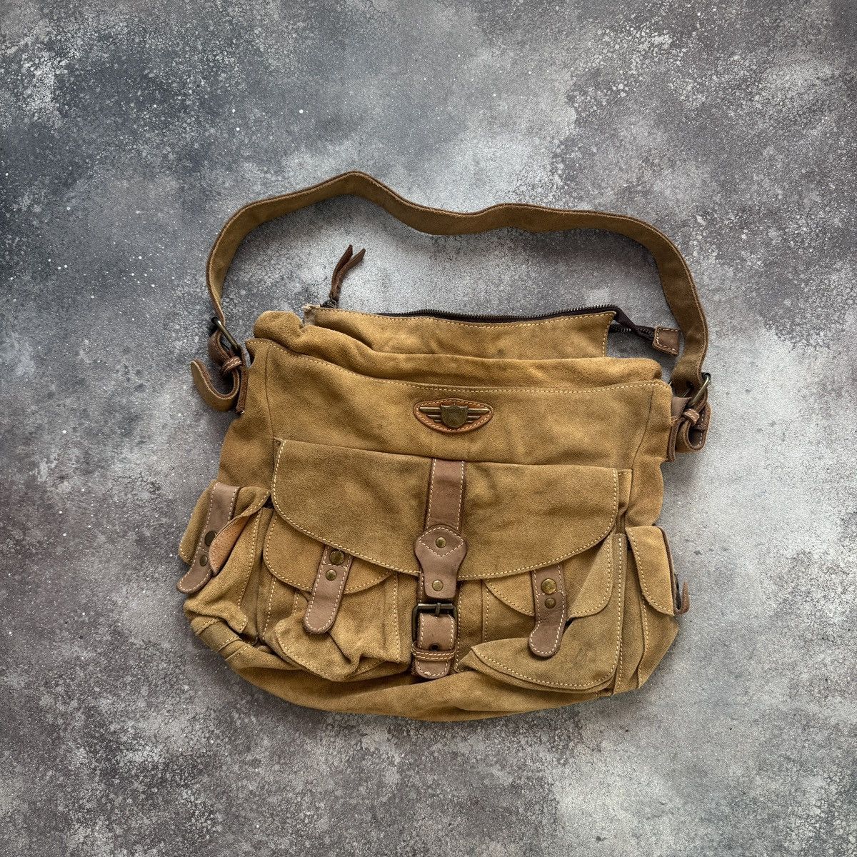 If Six Was Nine Japanese Style Vintage Faded Leather Crossbody Bag Size ONE SIZE - 2 Thumbnail