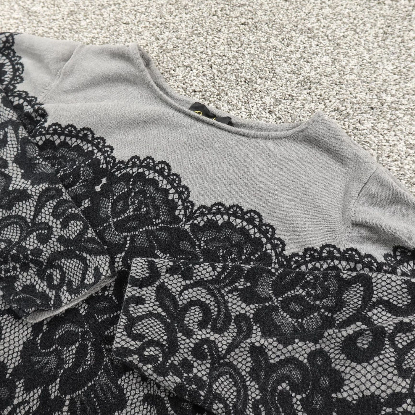 Bob Mackie Bob Mackie Sweater Womens 1X Black Gray Floral Lace Wearable Art Pullover Shirt Size XL / US 12-14 / IT 48-50 - 2 Thumbnail