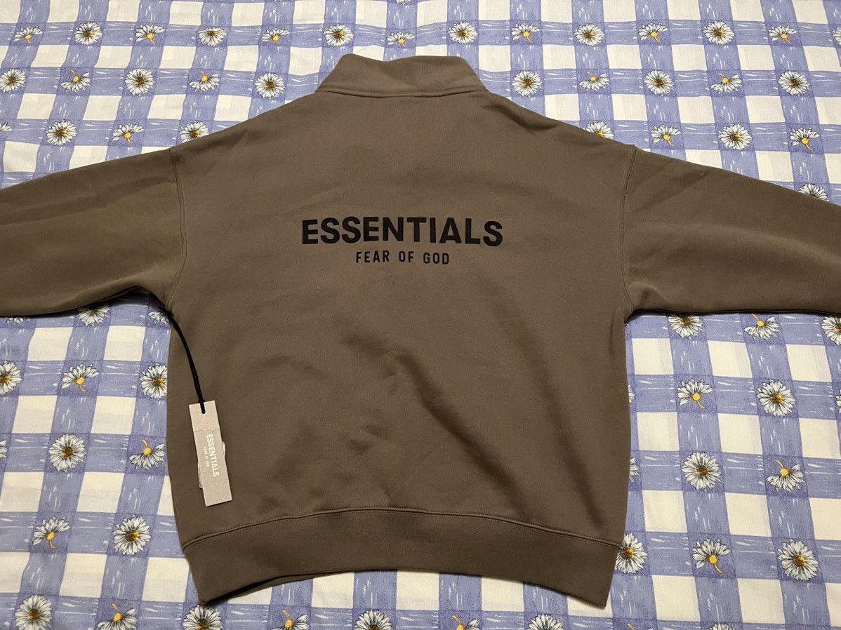 Essentials Essentials Mock Neck Half-Zip - Taupe Size US S / EU 44-46 / 1 - 2 Thumbnail