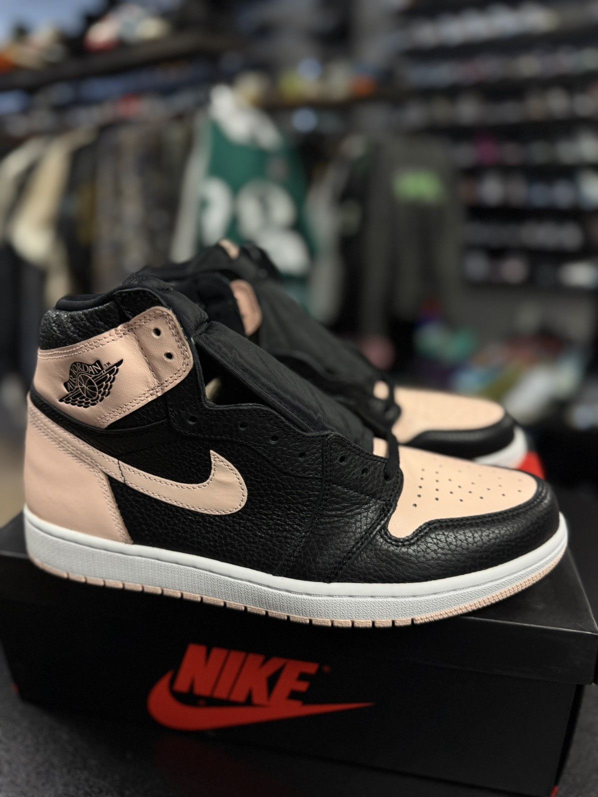 Jordan Brand × Nike Jordan 1 High OG Black Crimson Tint Size 11.5 New 2019 Size US 11.5 / EU 44-45 - 3 Thumbnail