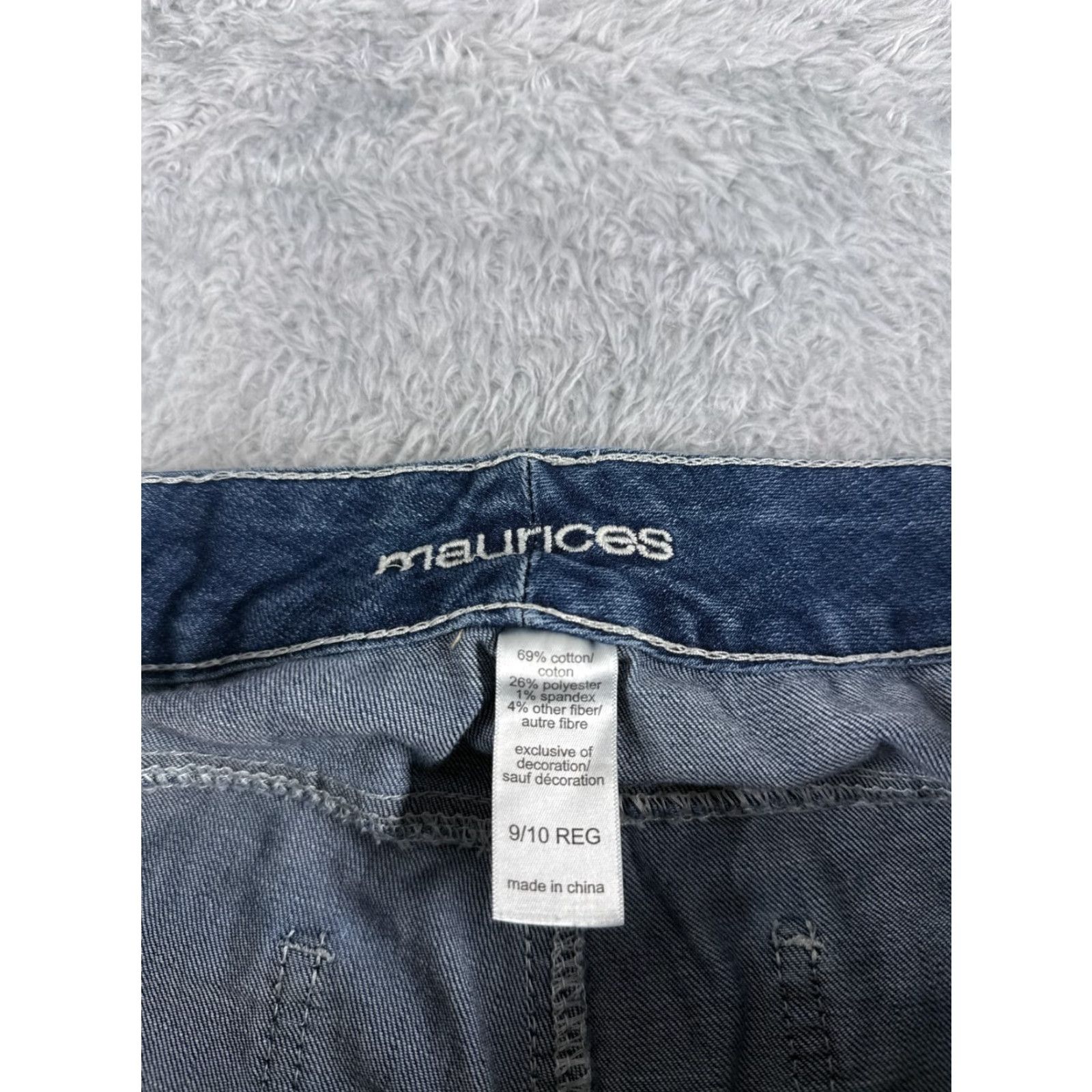 Vintage Maurices Jeans Women 9 Blue Denim Flared Low Rise 31x32 Cotton 5-Pocket Zipper Embellished Distressed Denim Jeans Women's Vintage No Size 30" / US 8 / IT 44 - 6 Thumbnail