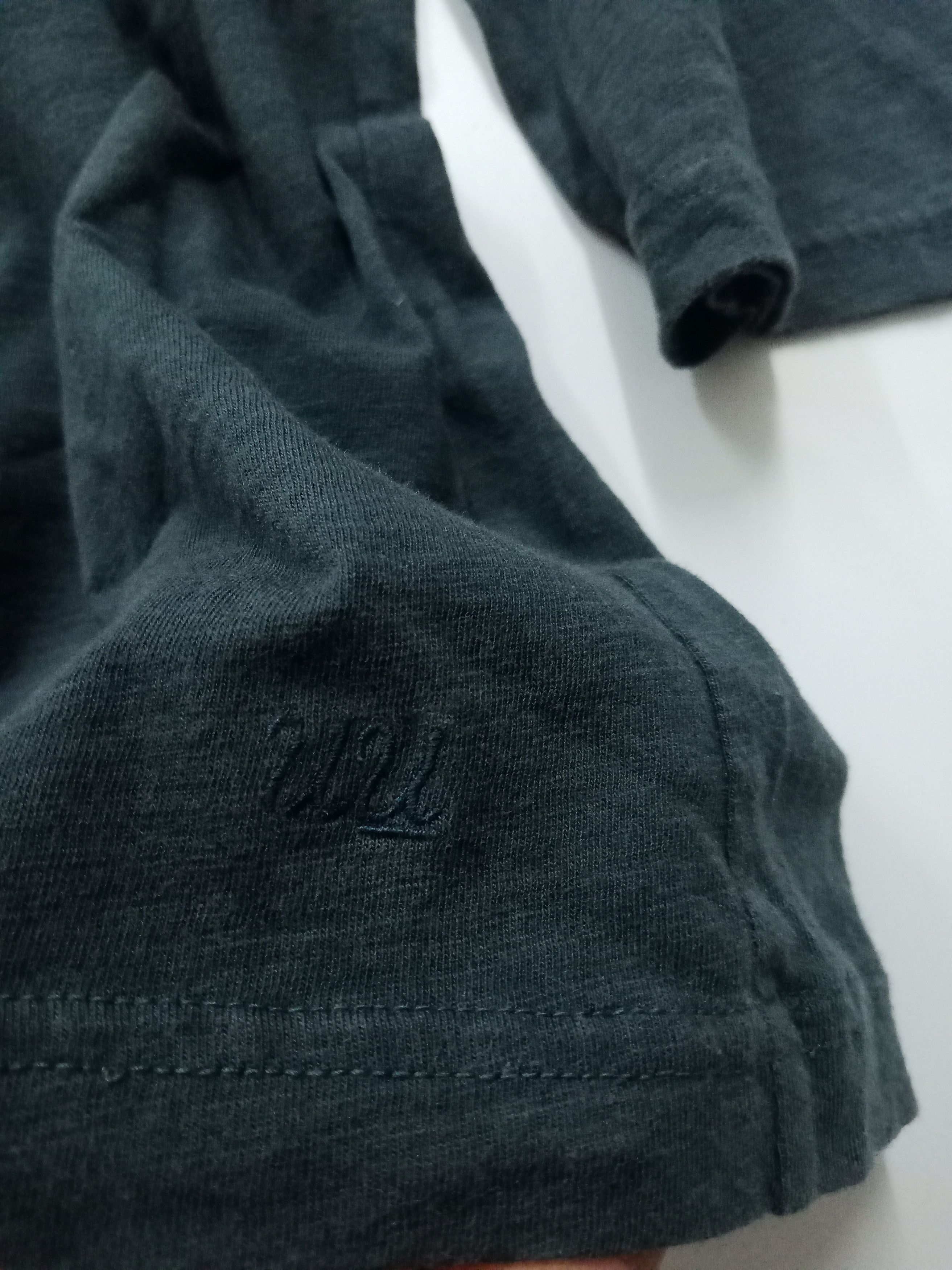 Undercover × Uniqlo Uniqlo X Undercover New Standard Family #C Size US L / EU 52-54 / 3 - 4 Thumbnail