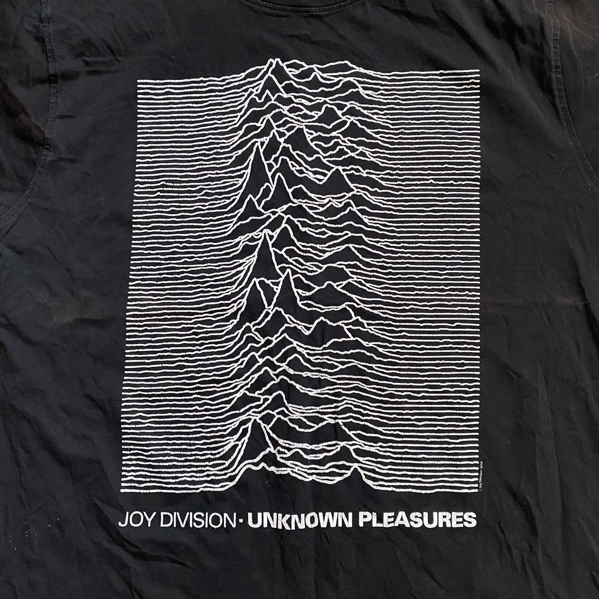 Band Tees JOY DIVISION BAND UNKNOWN PLEASURES SUNFADED T SHIRT Size US L / EU 52-54 / 3 - 2 Thumbnail