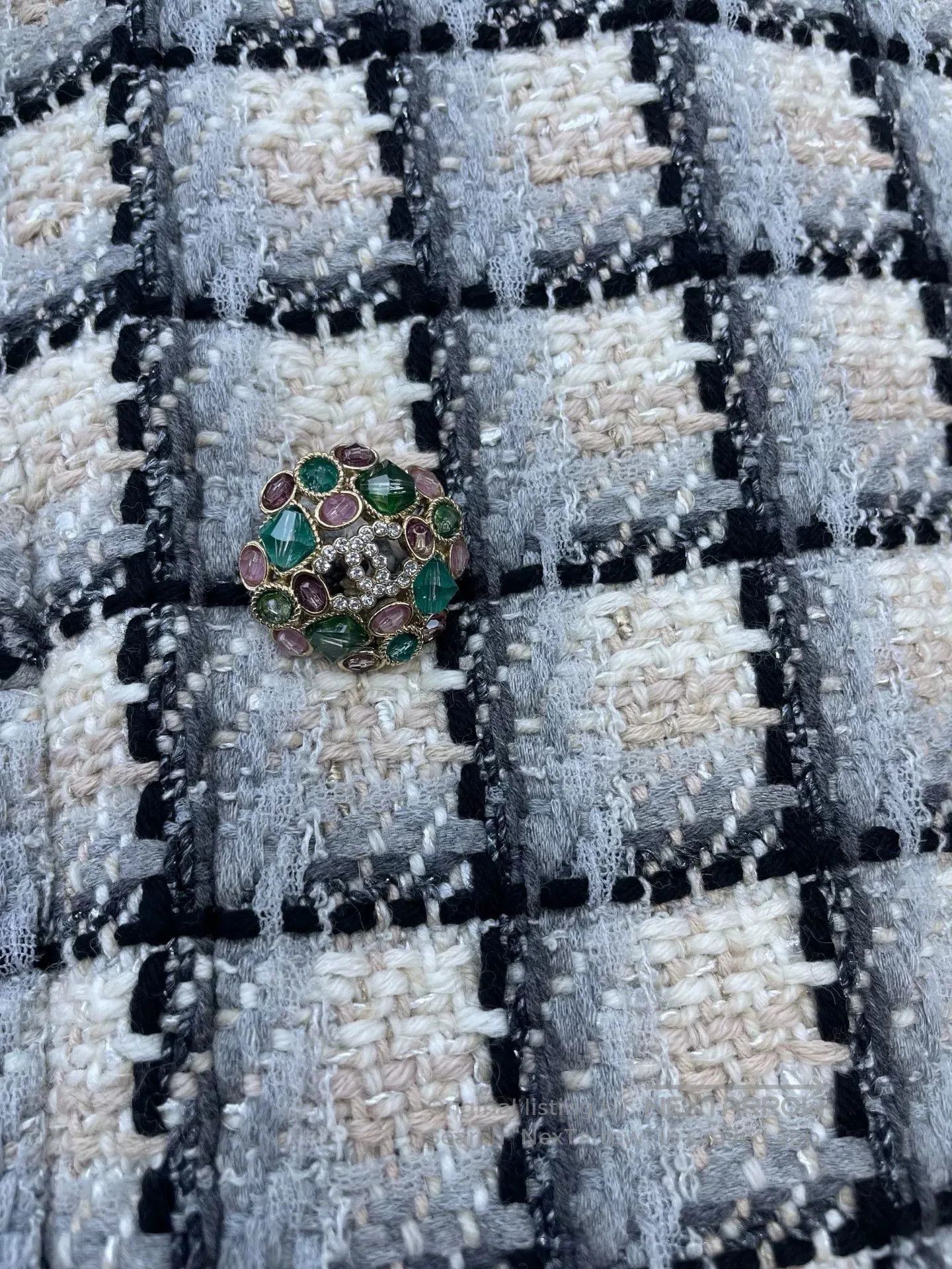 Chanel Chanel 22K Flower Crystal Button Coat. Size XS / US 0-2 / IT 36-38 - 4 Thumbnail