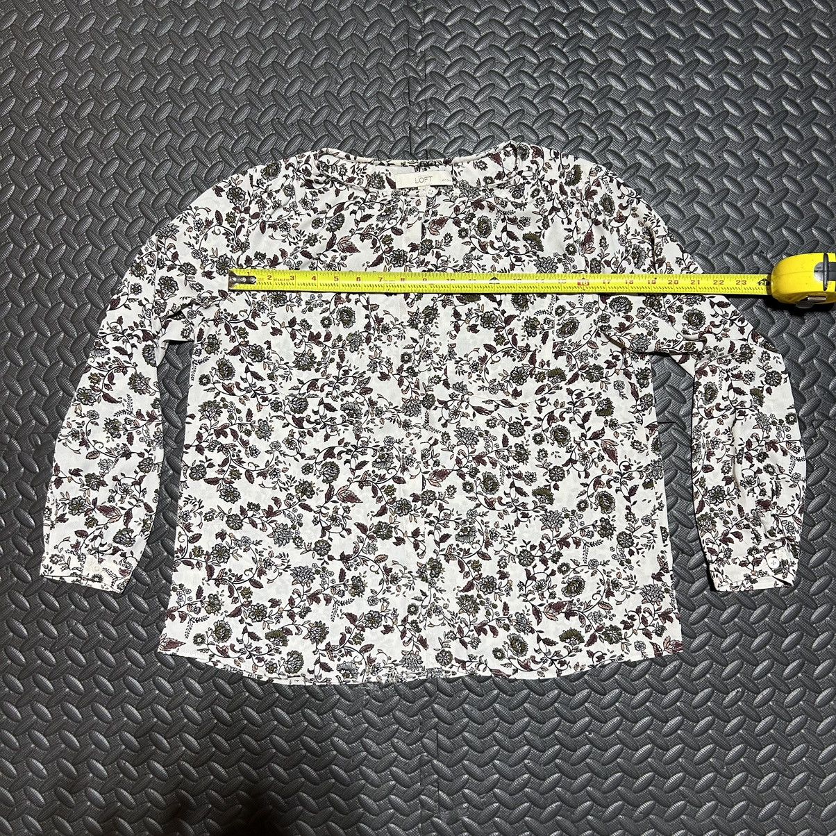 Ann Taylor × Loft Ann Taylor LOFT Petite Blouse Button Up Floral Women’s Large Size L / US 10 / IT 46 - 6 Thumbnail