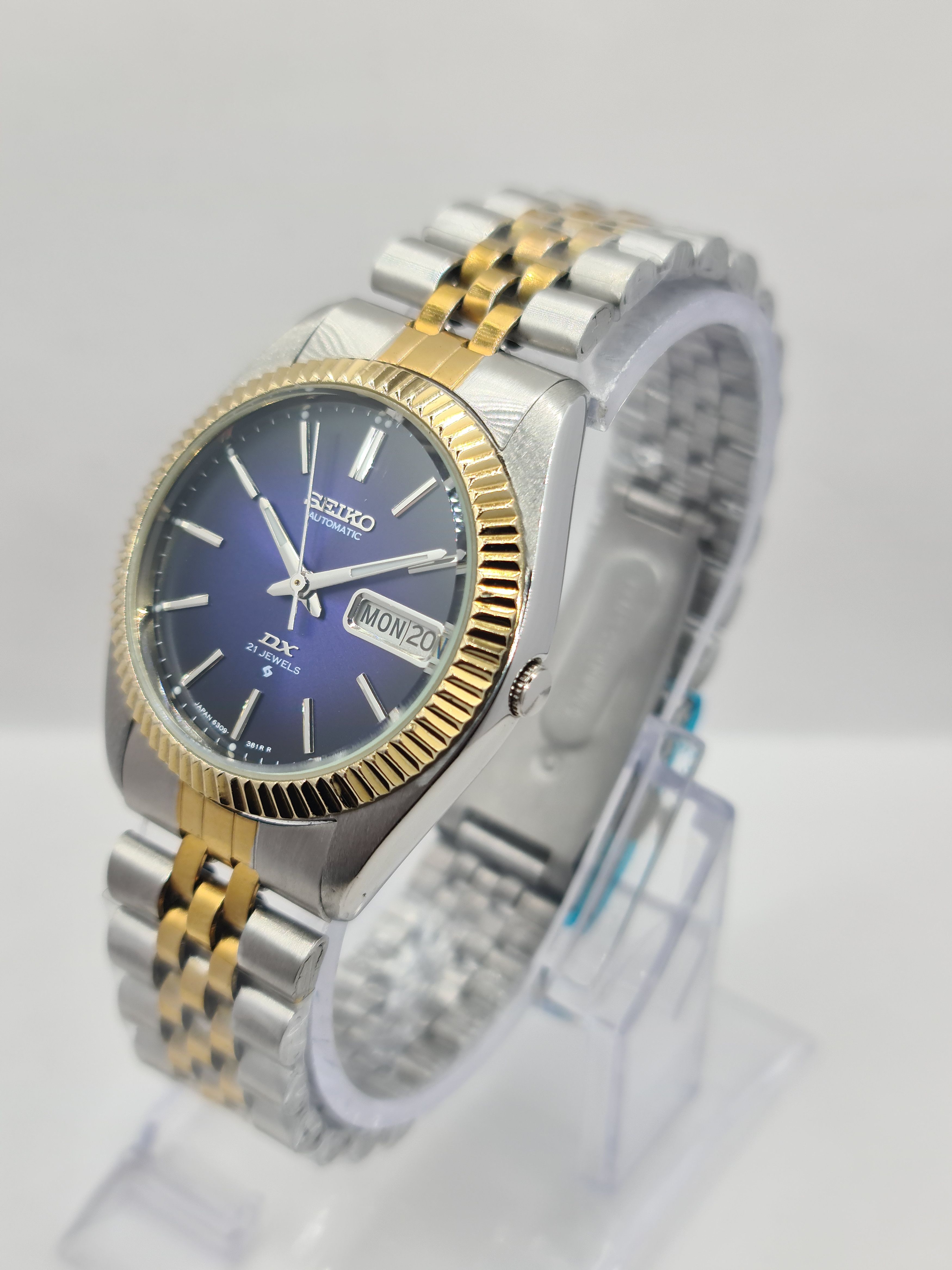 Japanese Brand × Seiko Seiko DX Automatic Fluted Bazel Day/Date Japan Size 36 - 3 Thumbnail