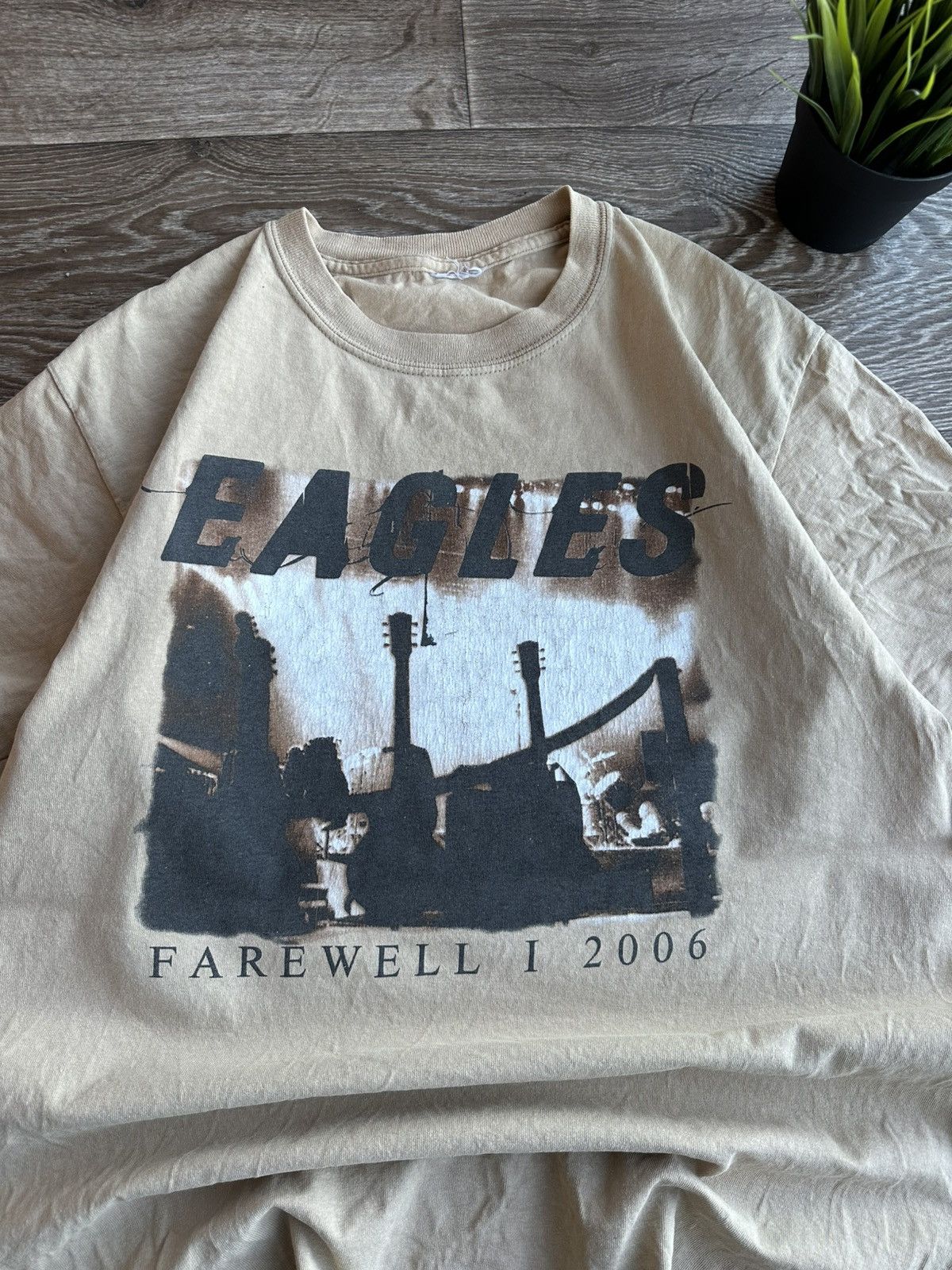 Band Tees 🔥 Eagles Farewell I Tour-Live 2006 Rock Band T Shirt USA Size US M / EU 48-50 / 2 - 2 Thumbnail