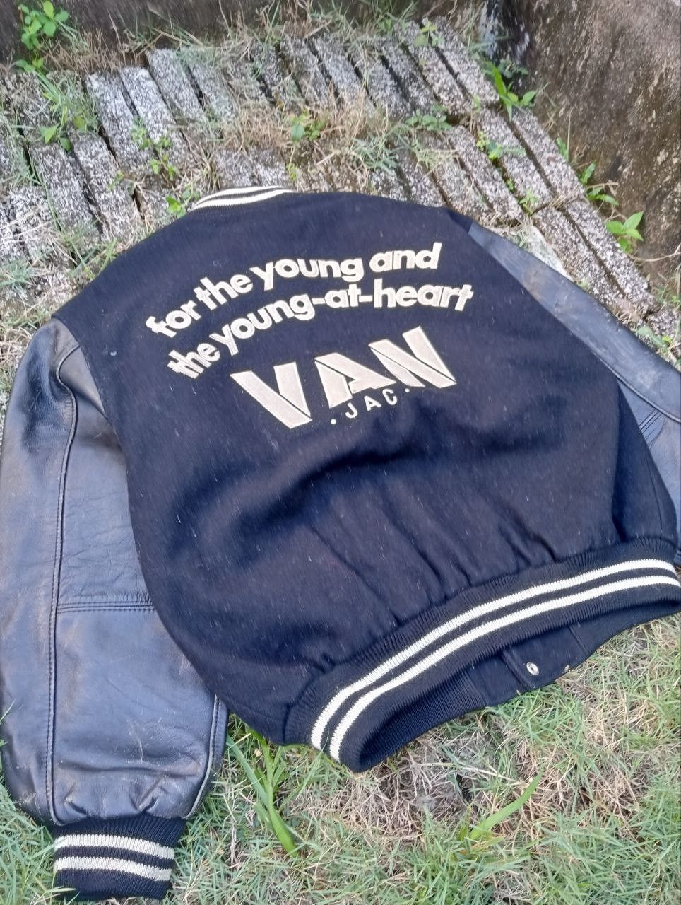 Vintage Vintage Van Jac American Football Team Varsity Jacket Size US XL / EU 56 / 4 - 3 Thumbnail