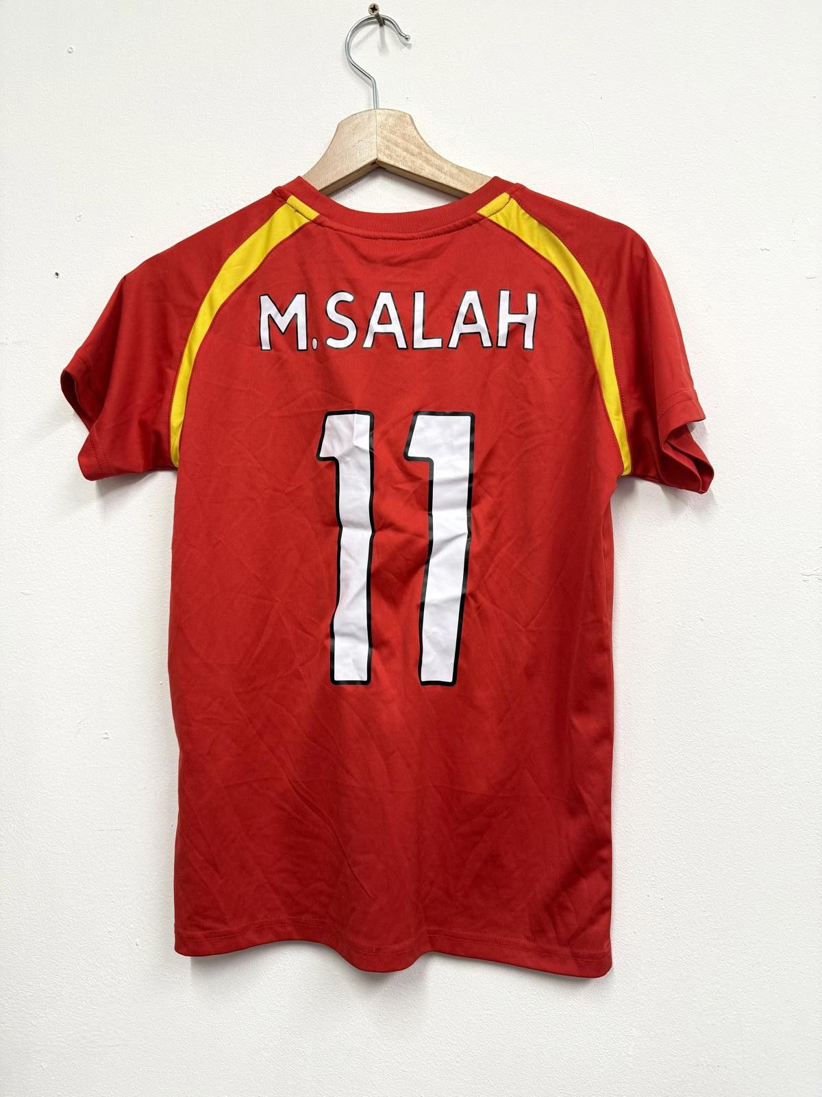 Other Liverpool FC Mens Red Sports T-Shirt with Yellow Accents Size US M / EU 48-50 / 2 - 4 Thumbnail