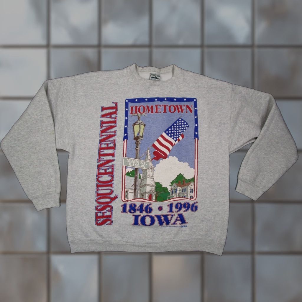 Vintage VINTAGE Briar Creek Sportswear Iowa Sweatshirt Mens XL Gray 1996 USA Cotton Polyester Fleece Crew Neck Pullover Size US XL / EU 56 / 4 - 1 Thumbnail
