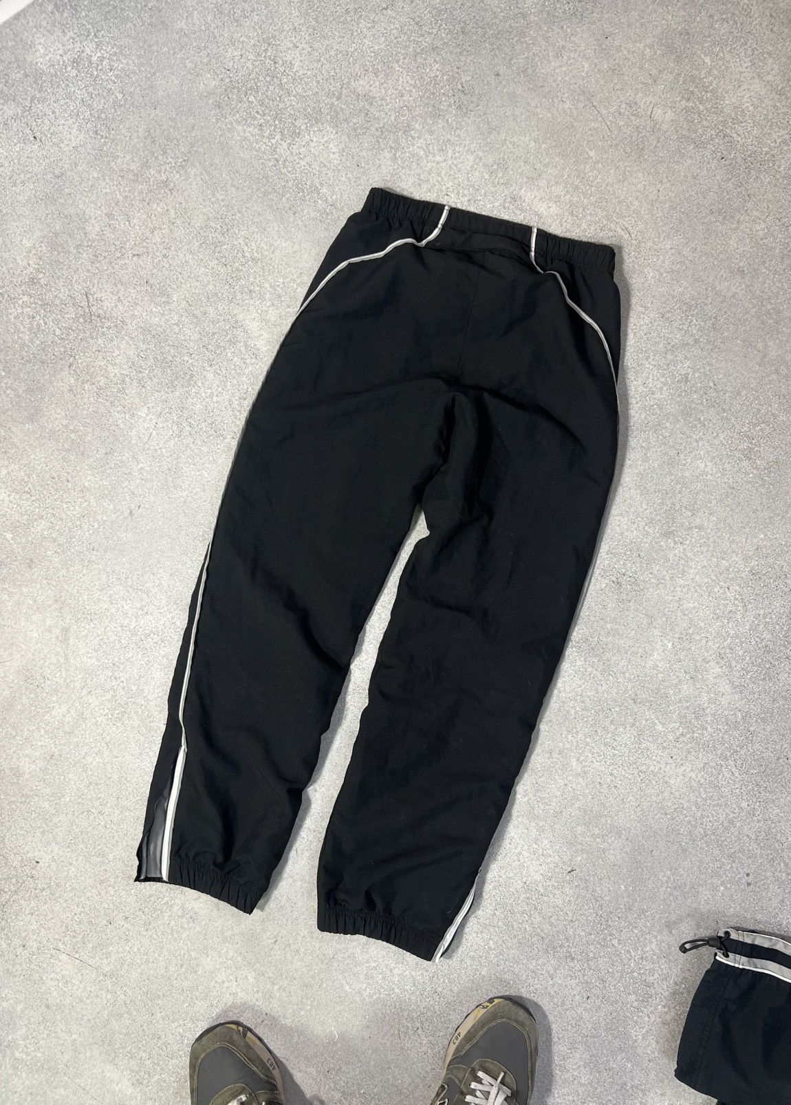Nike Vintage Nike Track Pants Nylon Striped 00s Y2K Baggy Size US 34 / EU 50 - 7 Thumbnail