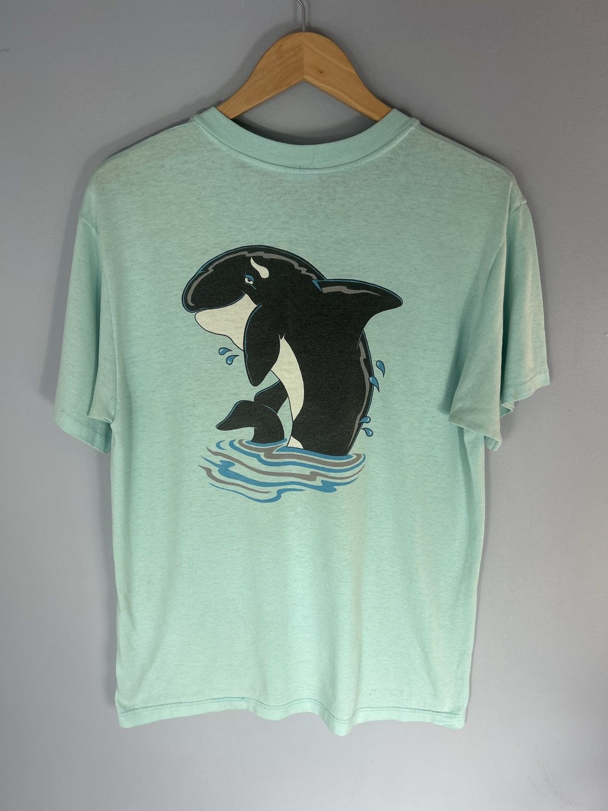 Vintage Vintage 1987 Shamu Sea World Tiffany Blue Promo Tee Size US L / EU 52-54 / 3 - 3 Thumbnail