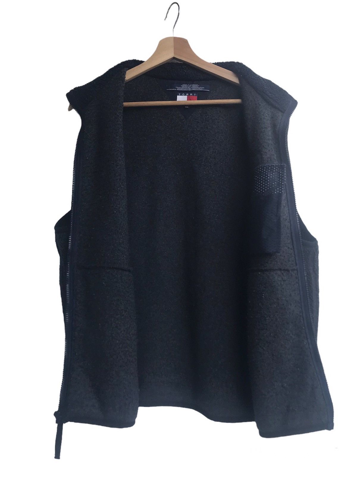Tommy Hilfiger Vintage 90’s Tommy Hilfiger Deep Pile Fleece Vest Size US M / EU 48-50 / 2 - 2 Thumbnail