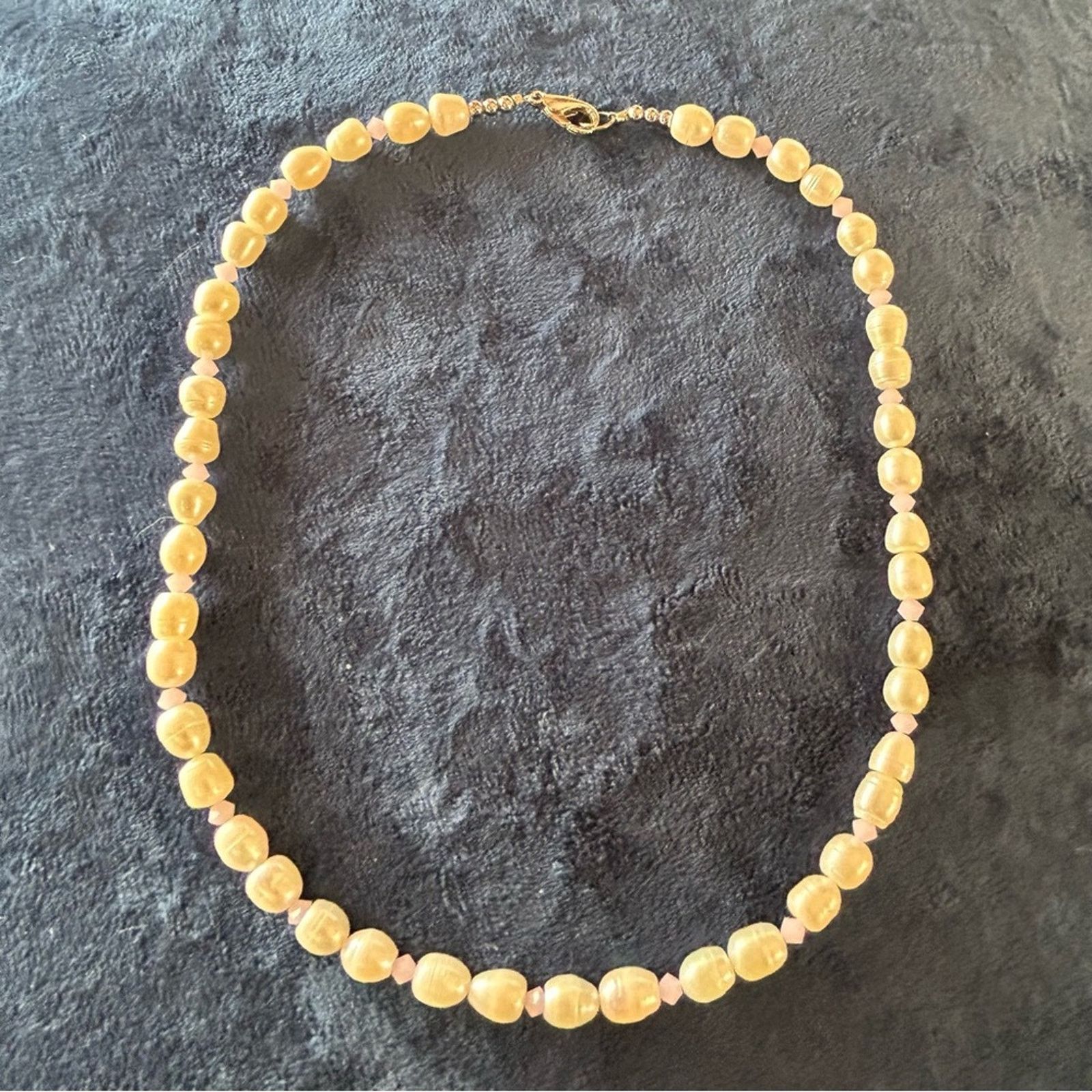 Handmade Handcrafted genuine freshwater pearl rose quartz necklace Size ONE SIZE - 7 Thumbnail