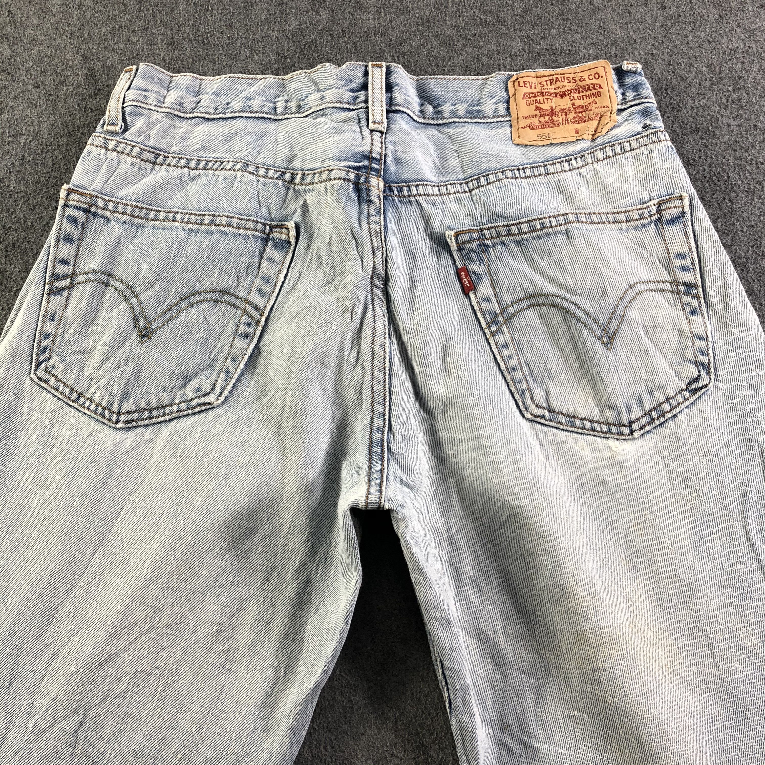 Levi's Vintage Light Wash Levis 550 Jeans-J3236 Size US 33 - 4 Thumbnail