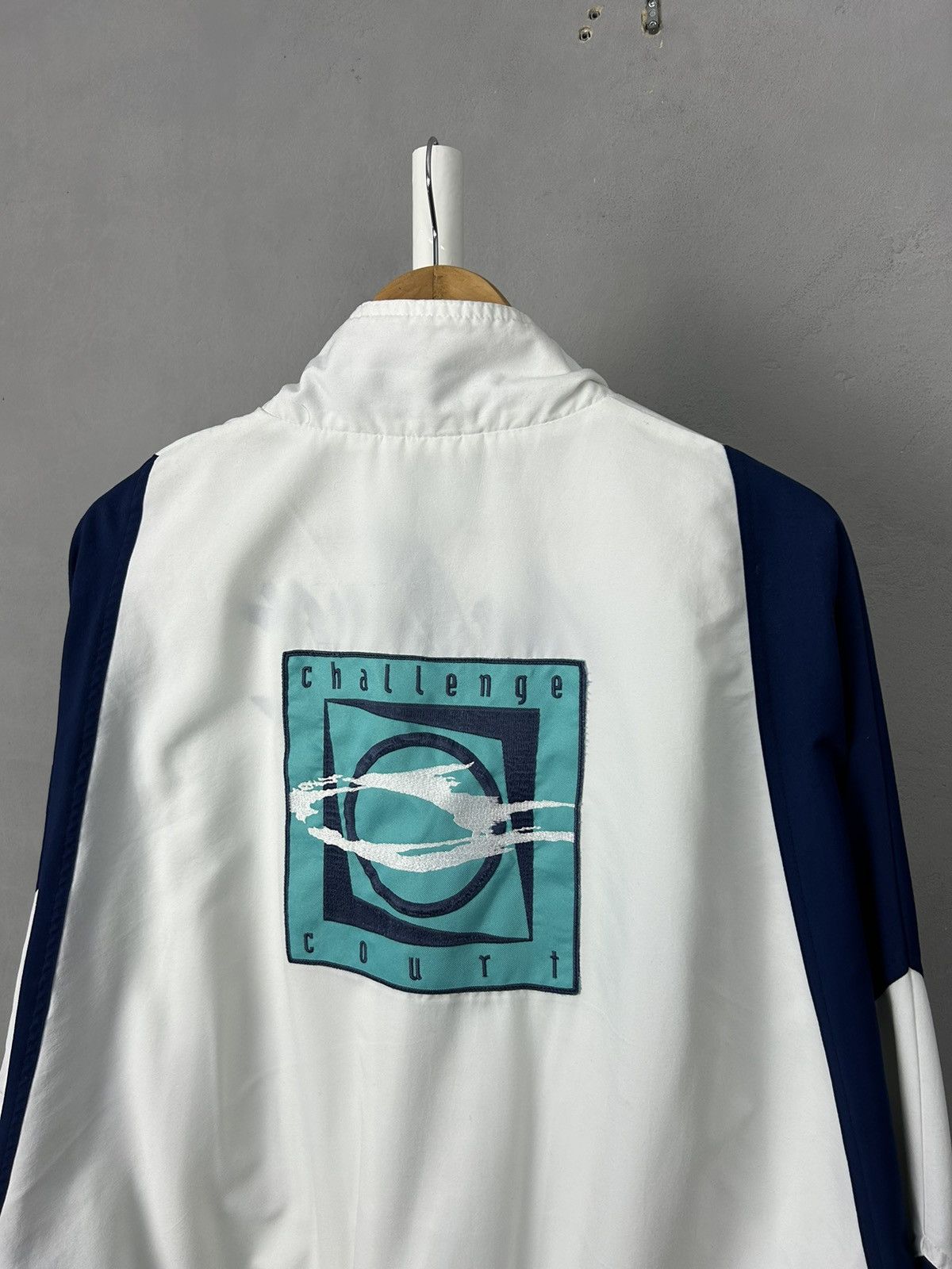 Vintage Vintage Nike 90s Challenge Court White Jacket Size US L / EU 52-54 / 3 - 3 Thumbnail