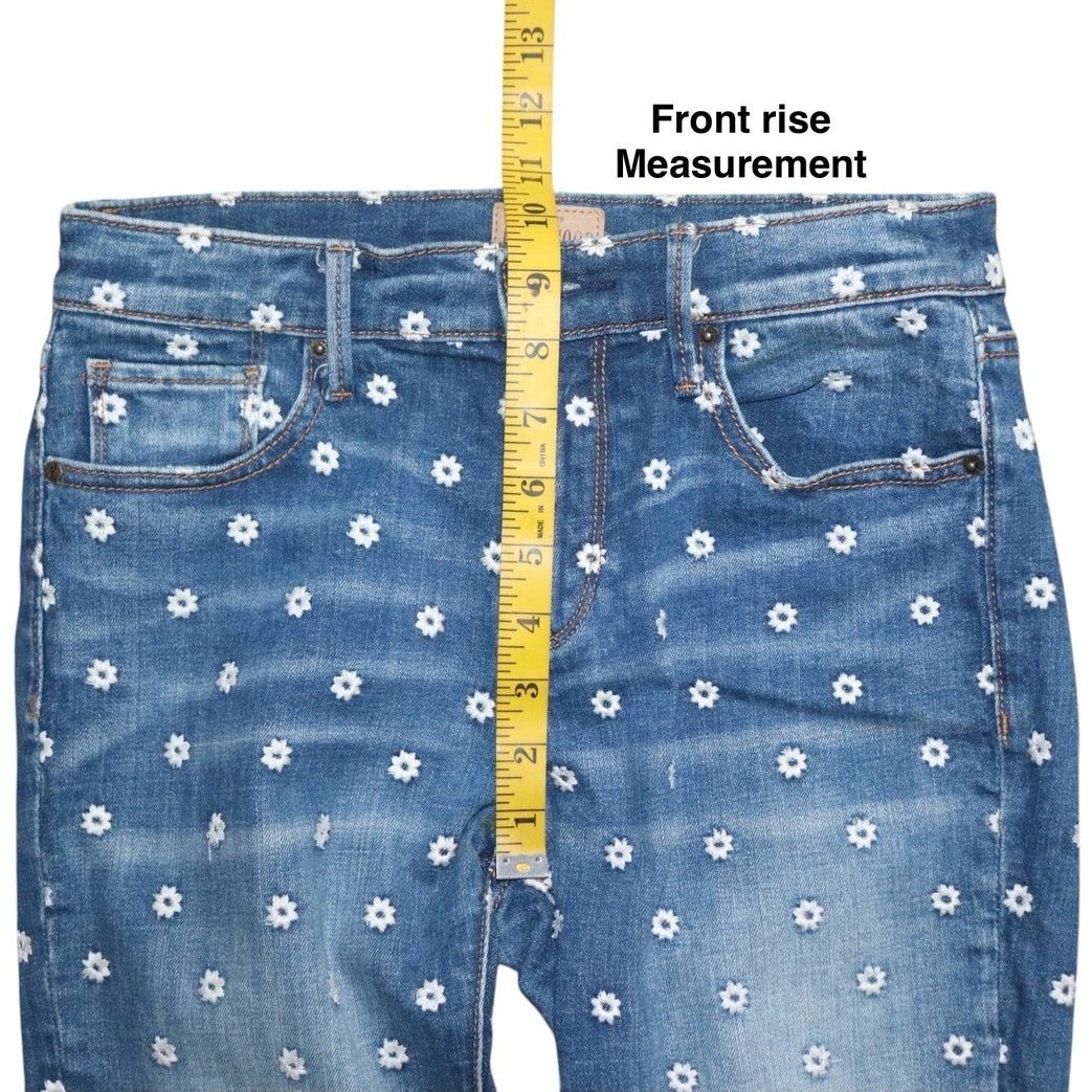 Designer Driftwood Jackie Embroidered Jeans Size 26 Size 26" / US 2 / IT 38 - 6 Thumbnail