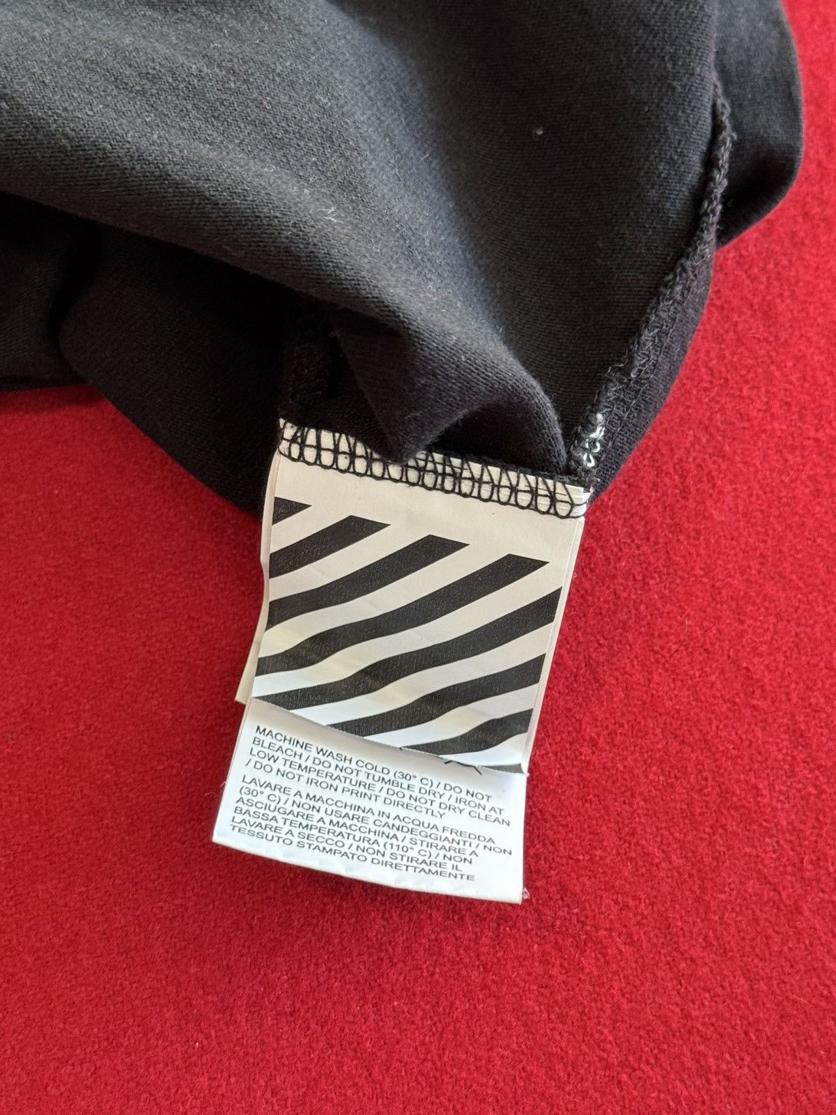 Off-White Off-White T-Shirt **RARE** Size US XL / EU 56 / 4 - 8 Thumbnail