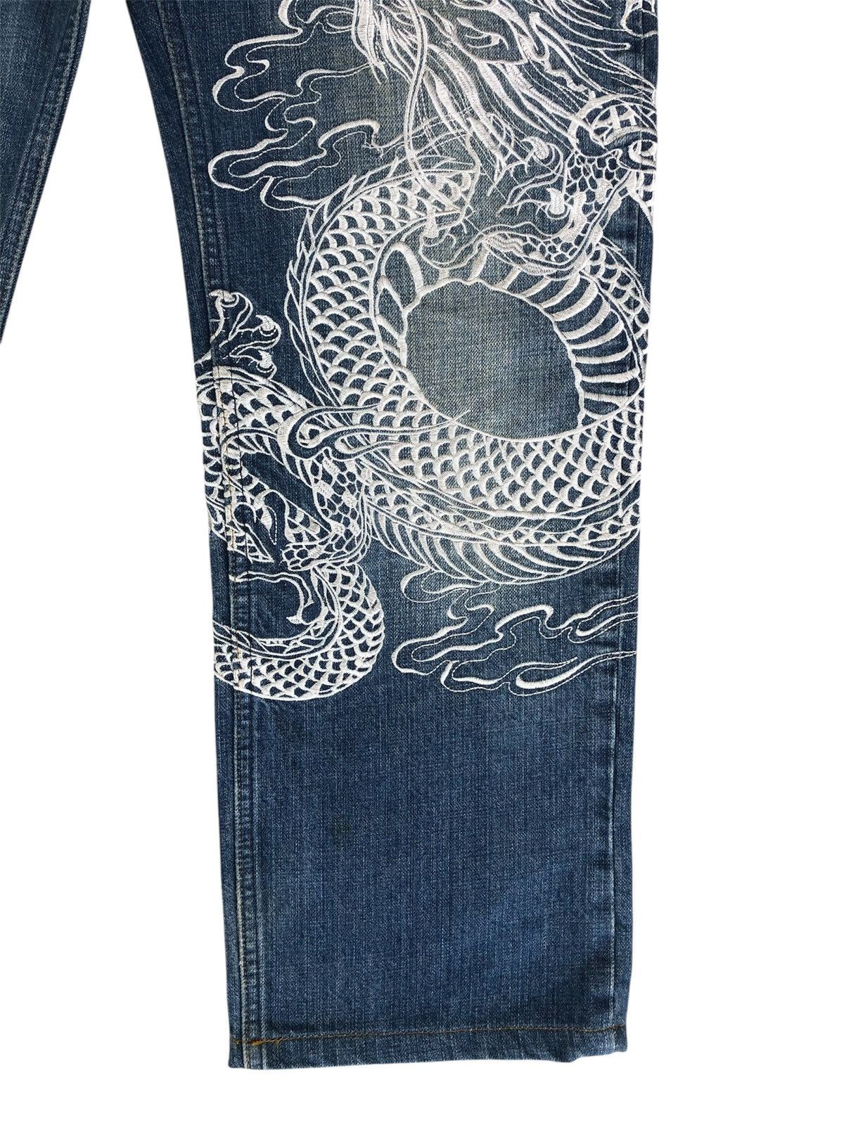 Karakuri Tamashii Karakuri Tamashii Embroidered Jeans Distressed Size US 31 - 7 Thumbnail